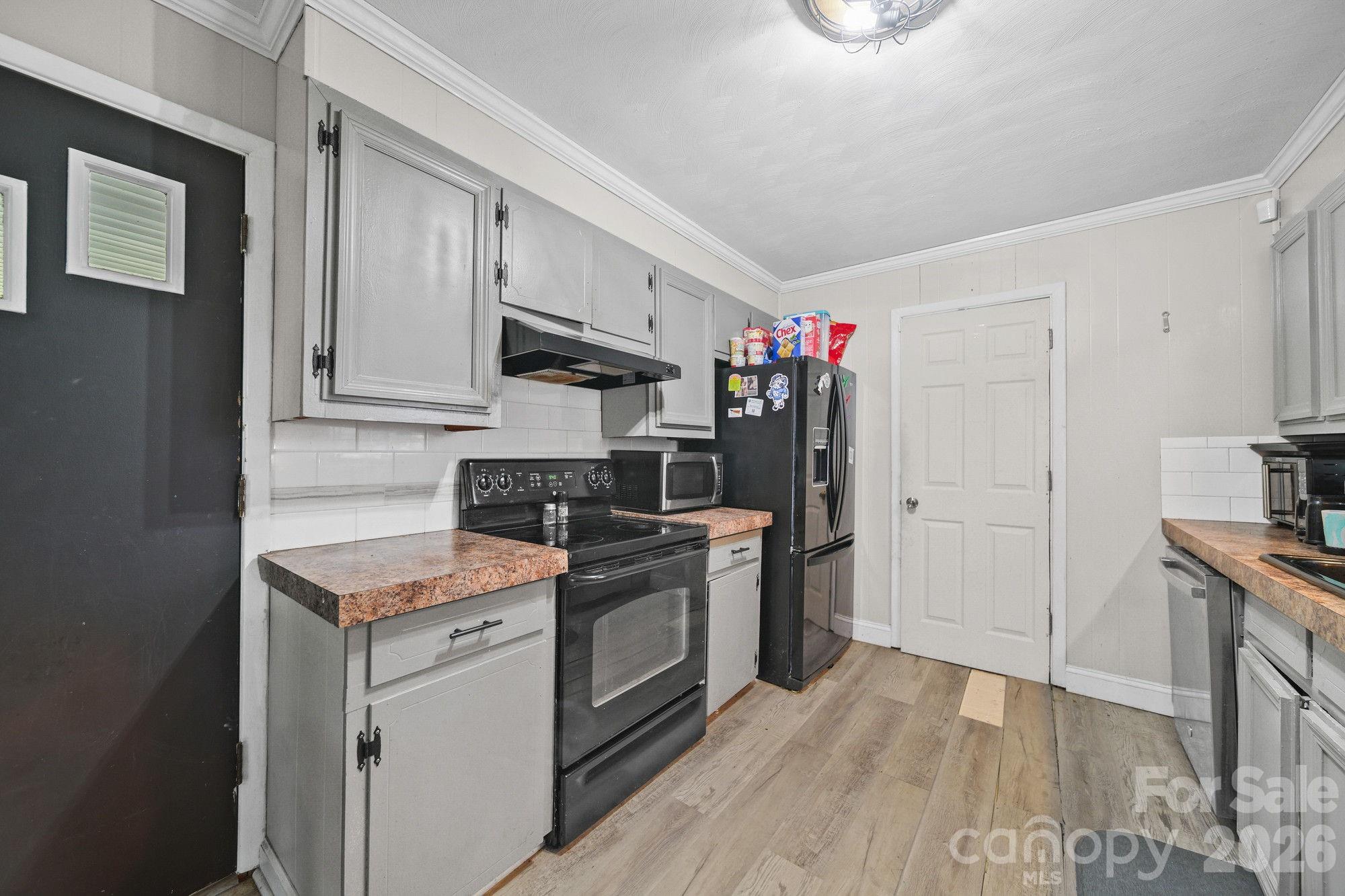 809 Elaine Drive — Albemarle