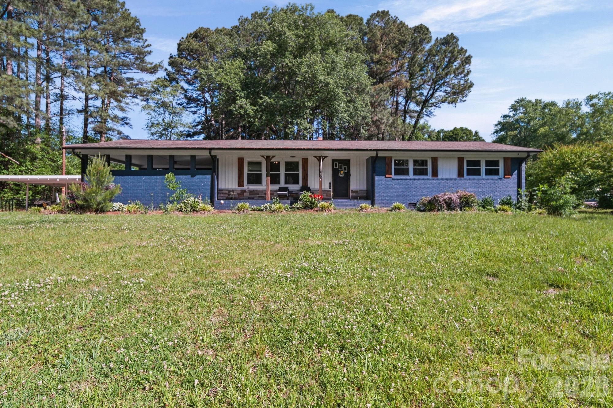 809 Elaine Drive — Albemarle