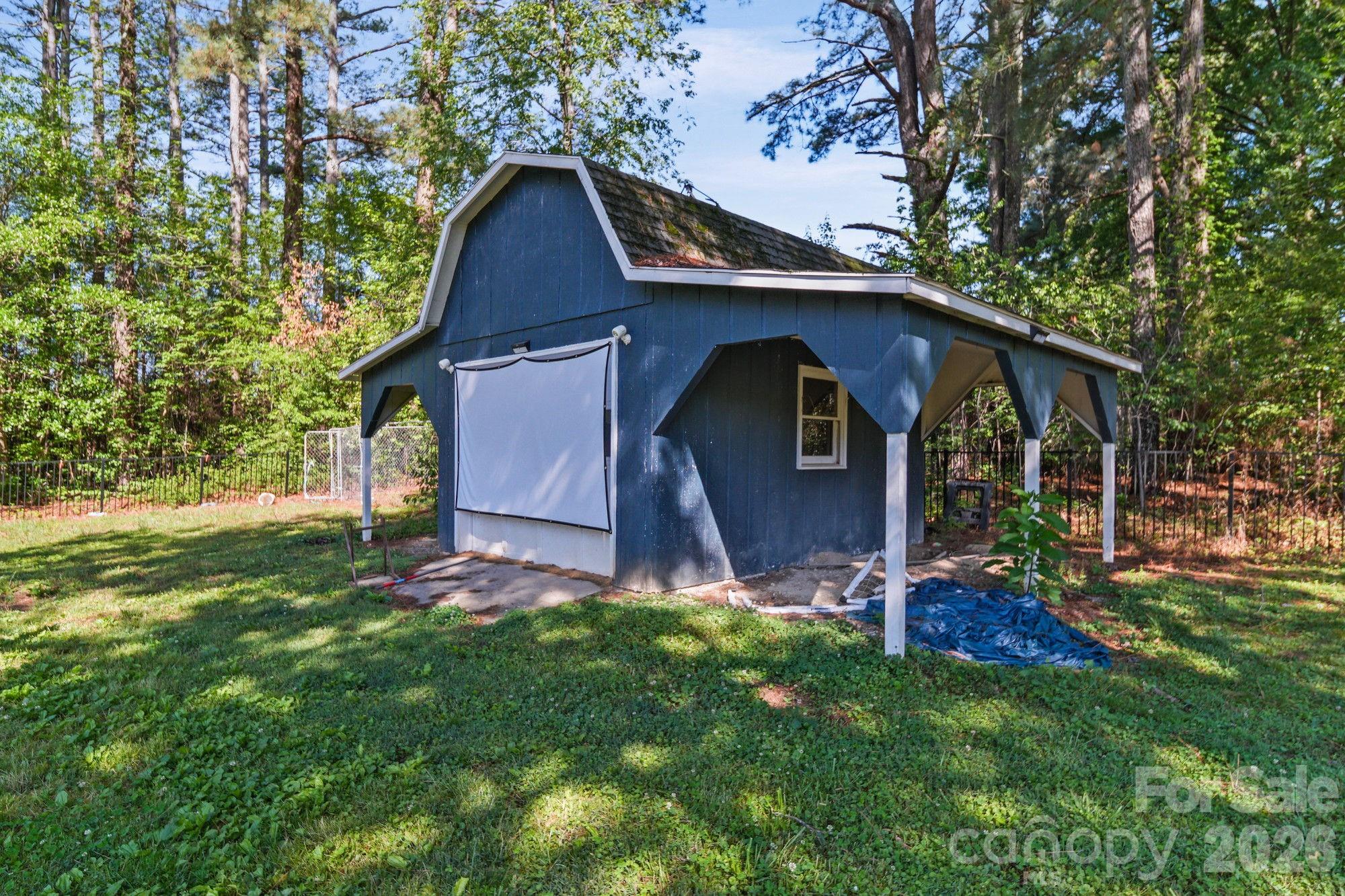 809 Elaine Drive — Albemarle