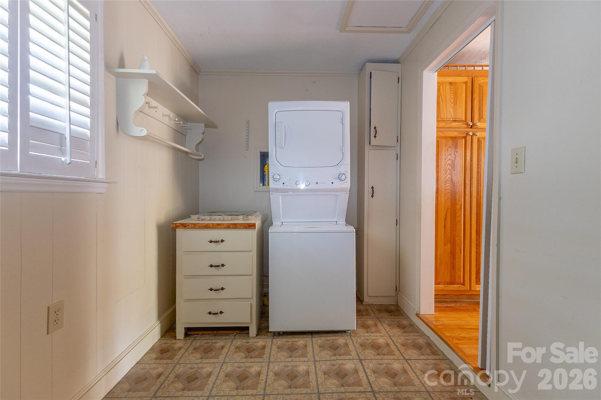 118 Amity Circle — Belmont
