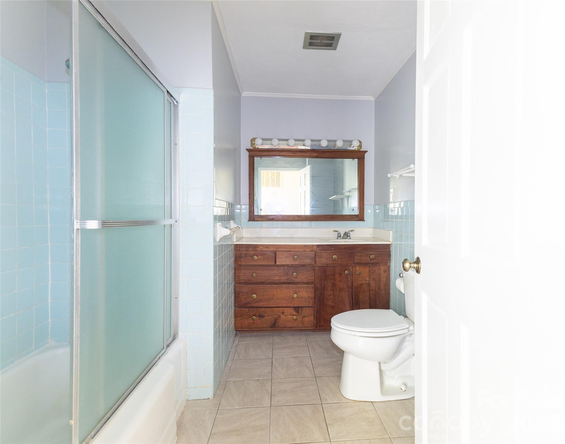 118 Amity Circle — Belmont