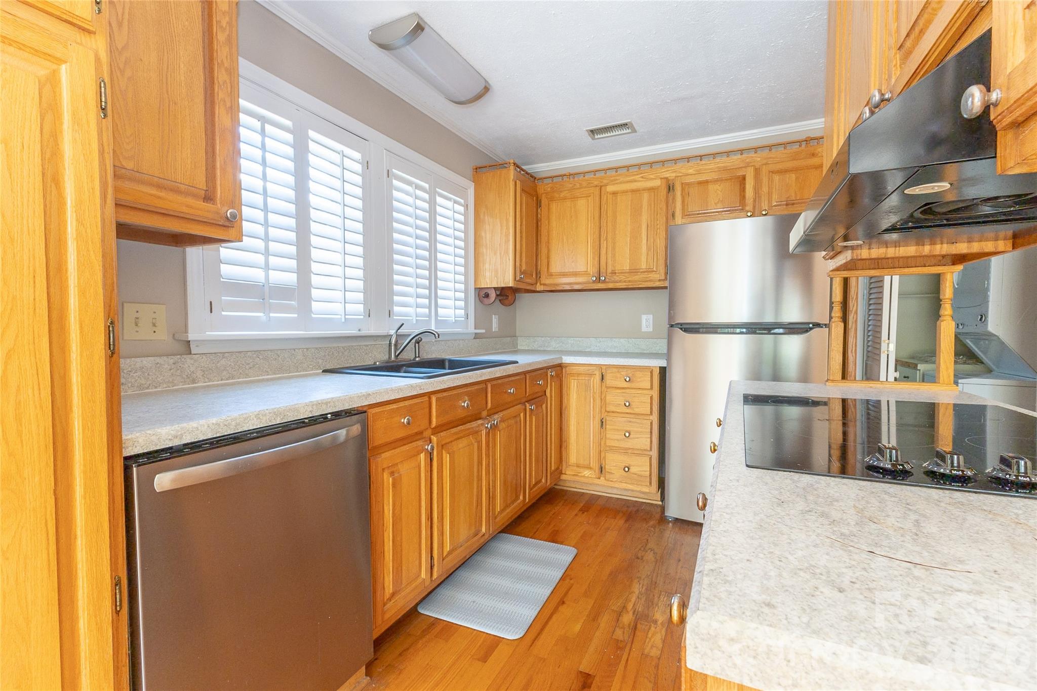 118 Amity Circle — Belmont