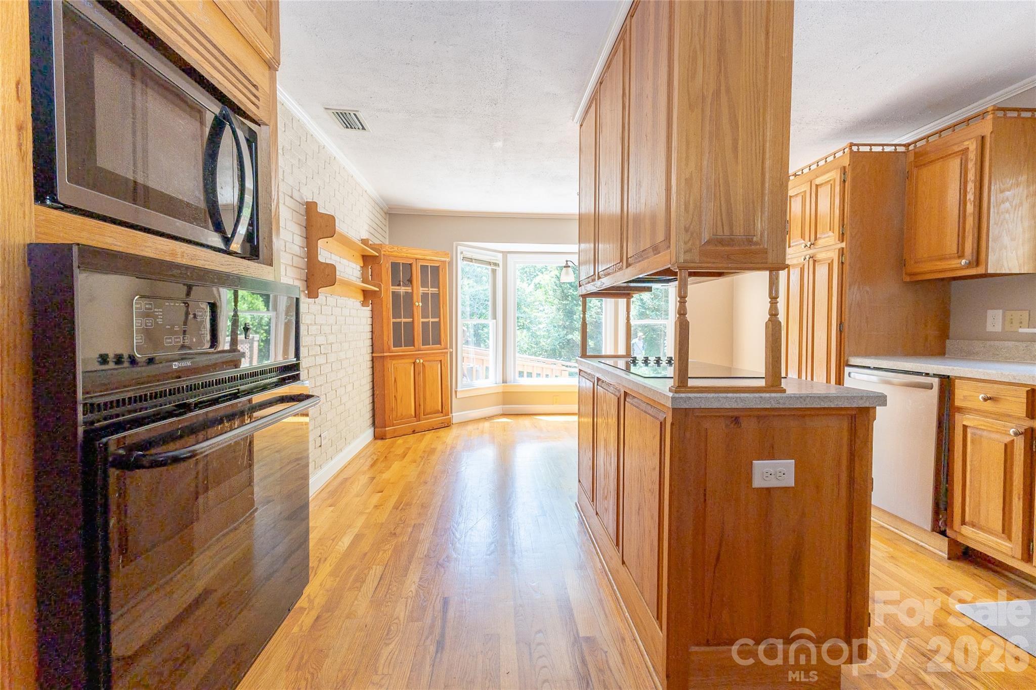 118 Amity Circle — Belmont