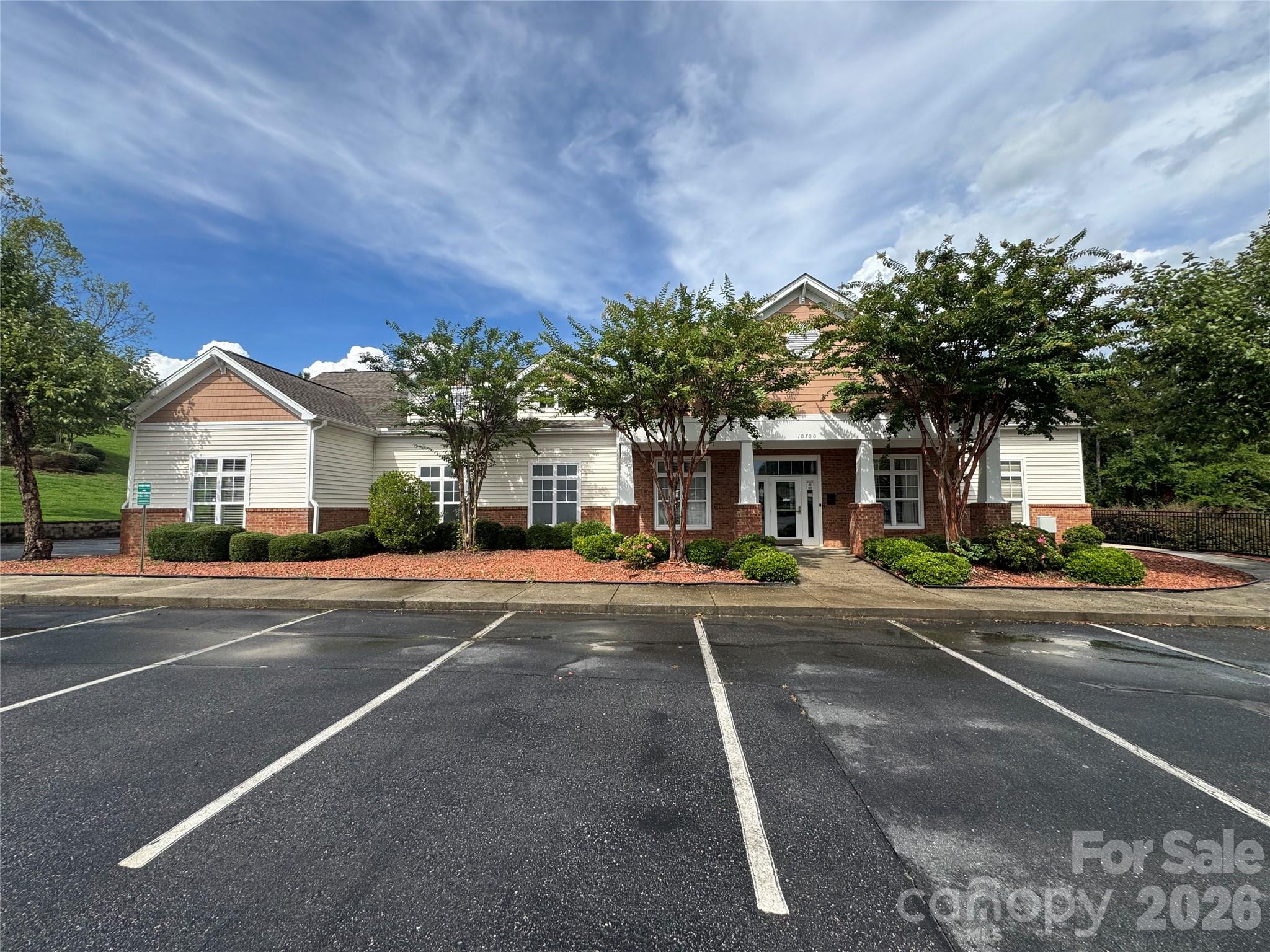 10676 Hill Point Court — Charlotte