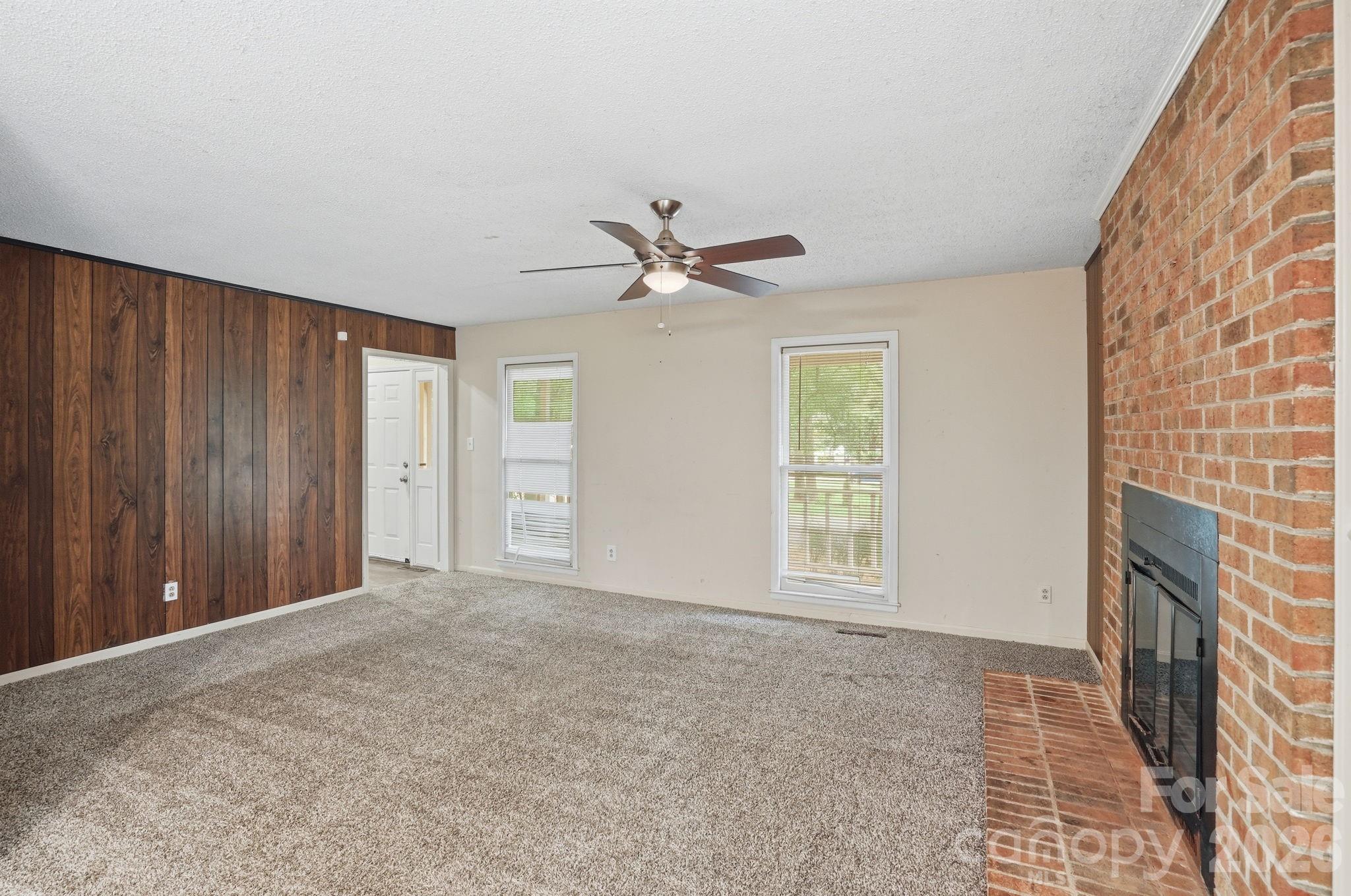 4459 Fair Springs Road — Charlotte