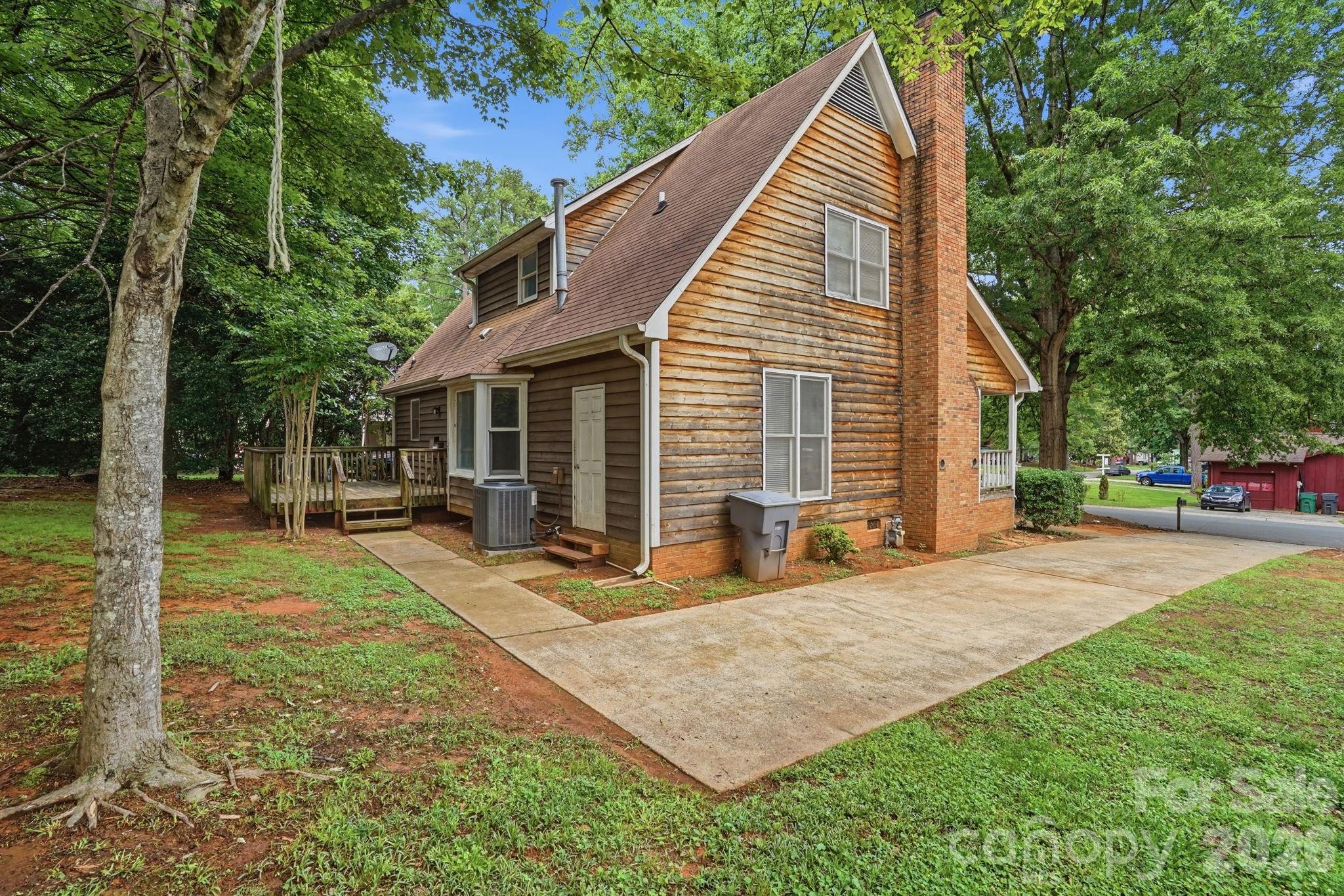 4459 Fair Springs Road — Charlotte