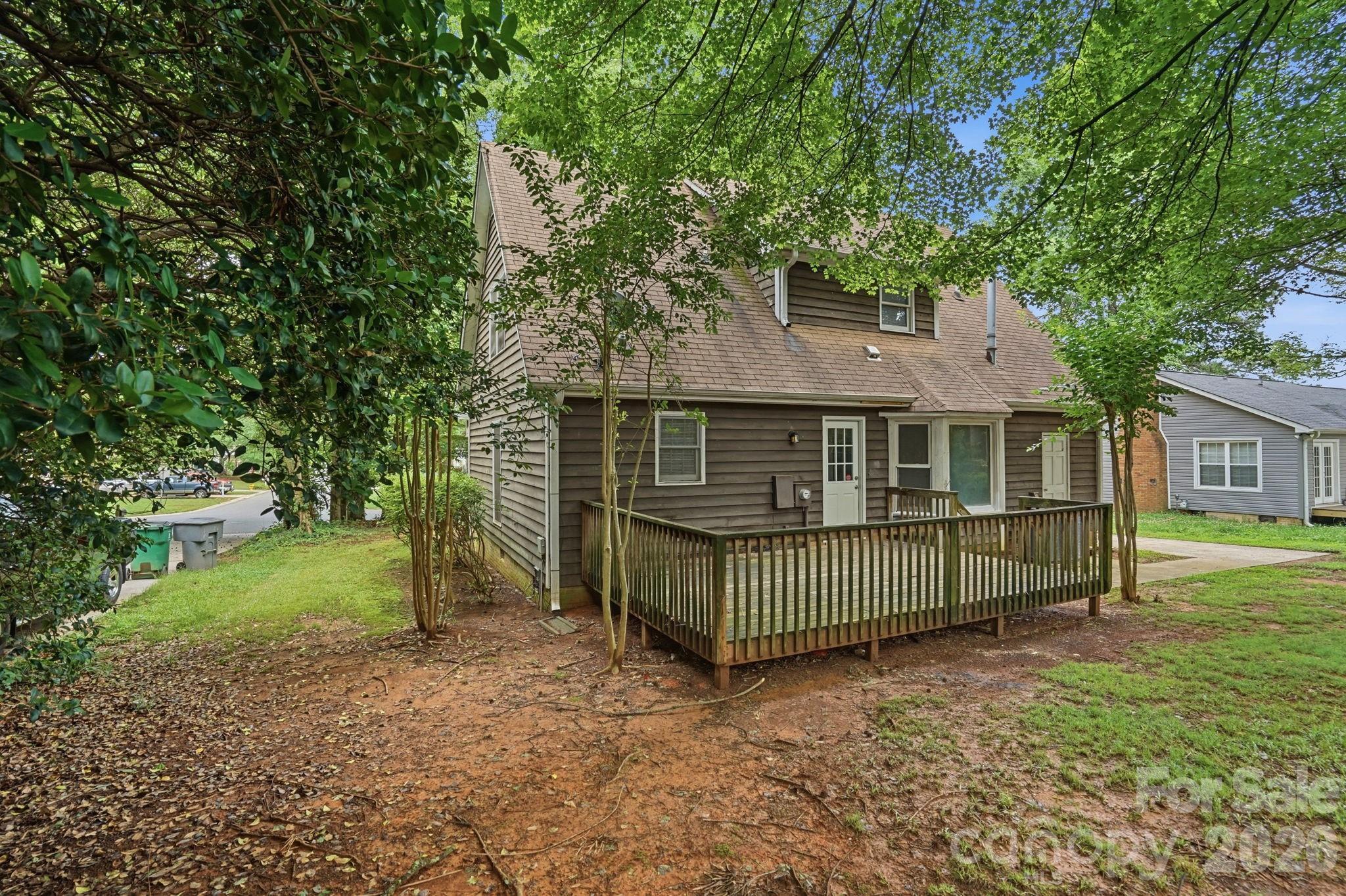 4459 Fair Springs Road — Charlotte