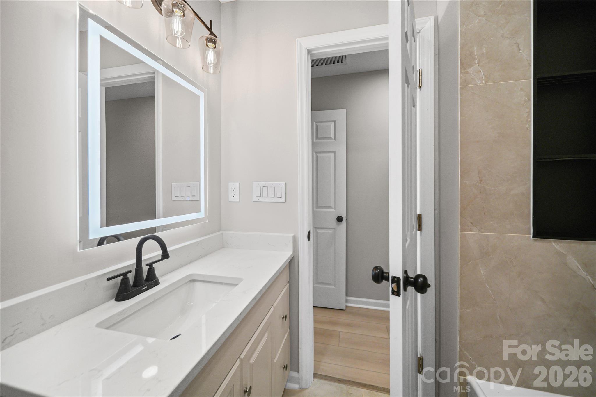 1421 Tyvola Road — Charlotte