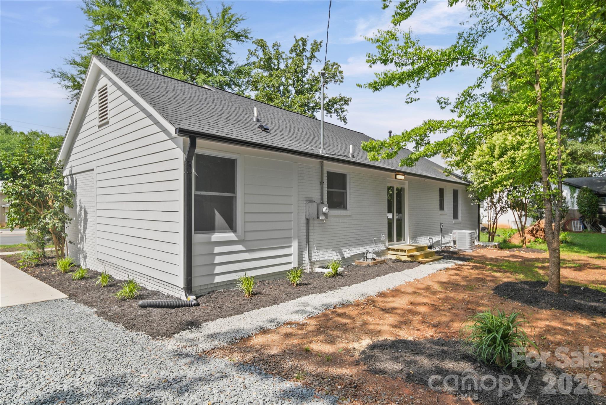 1421 Tyvola Road — Charlotte