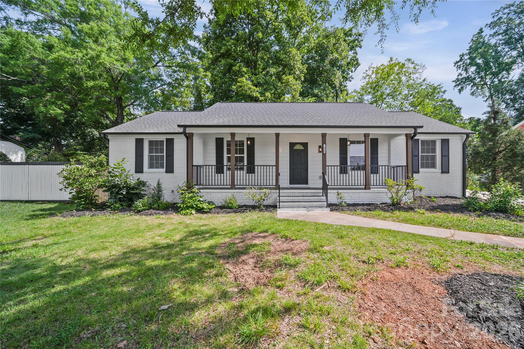 1421 Tyvola Road — Charlotte