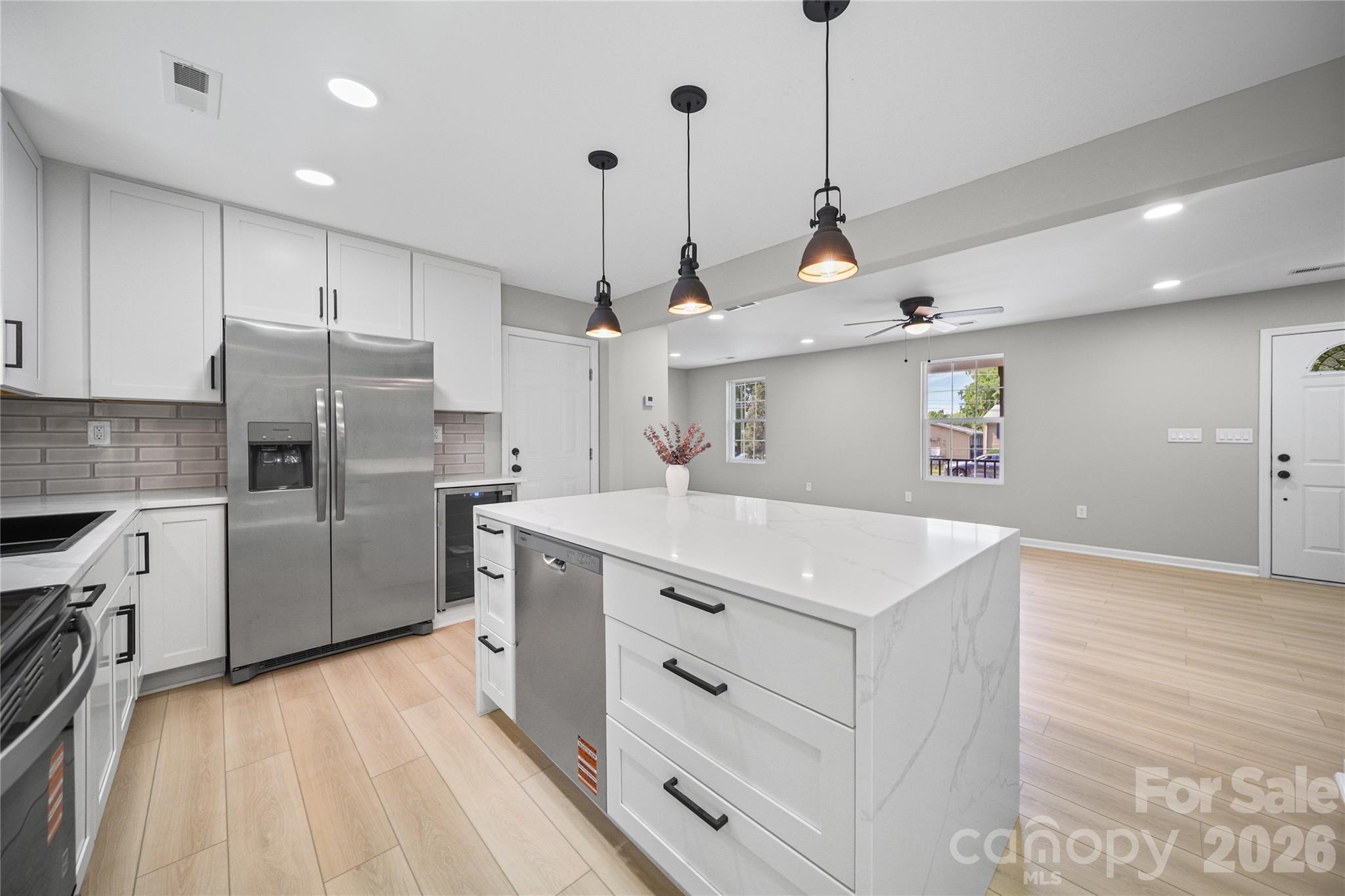 1421 Tyvola Road — Charlotte