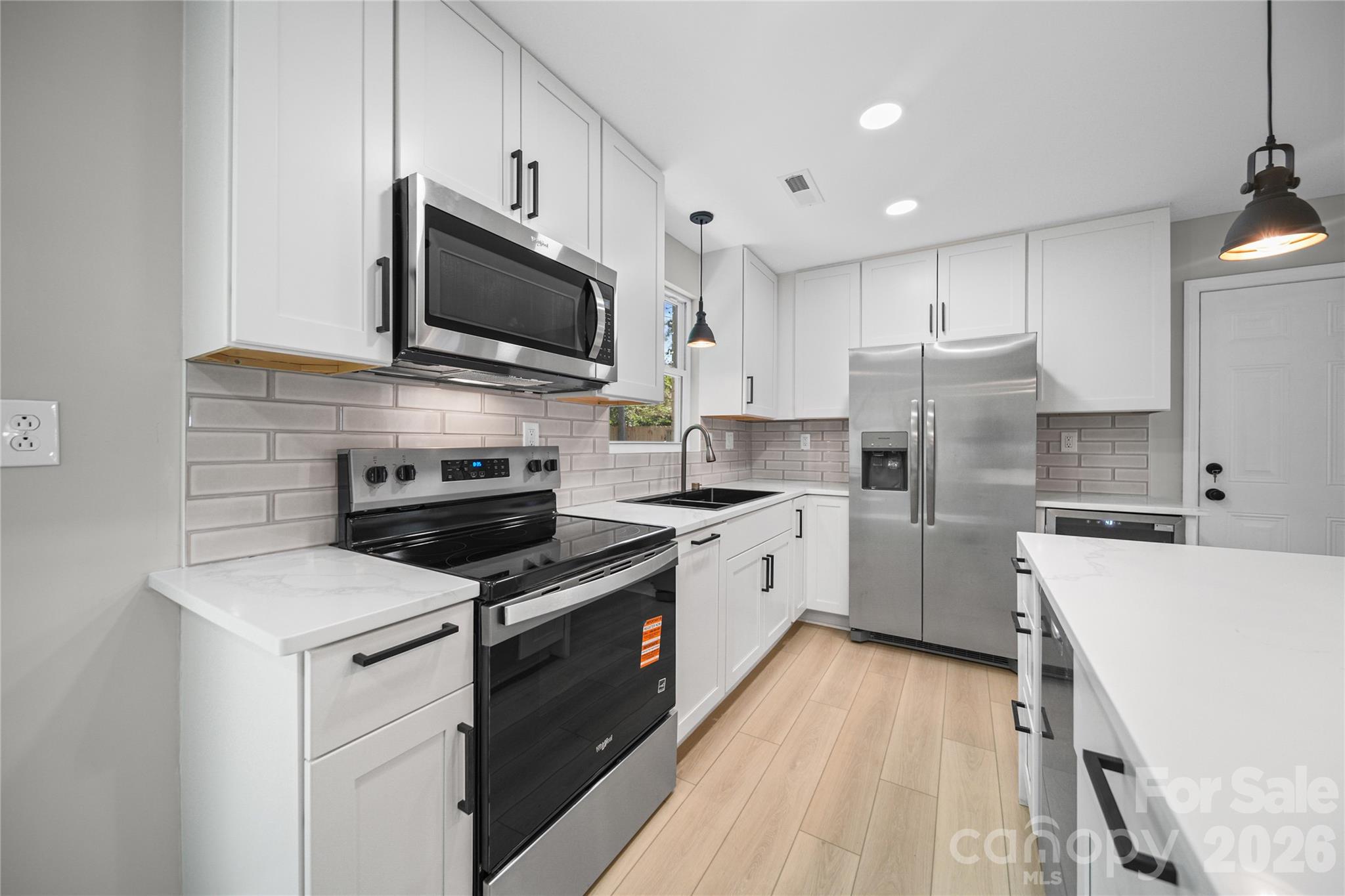 1421 Tyvola Road — Charlotte