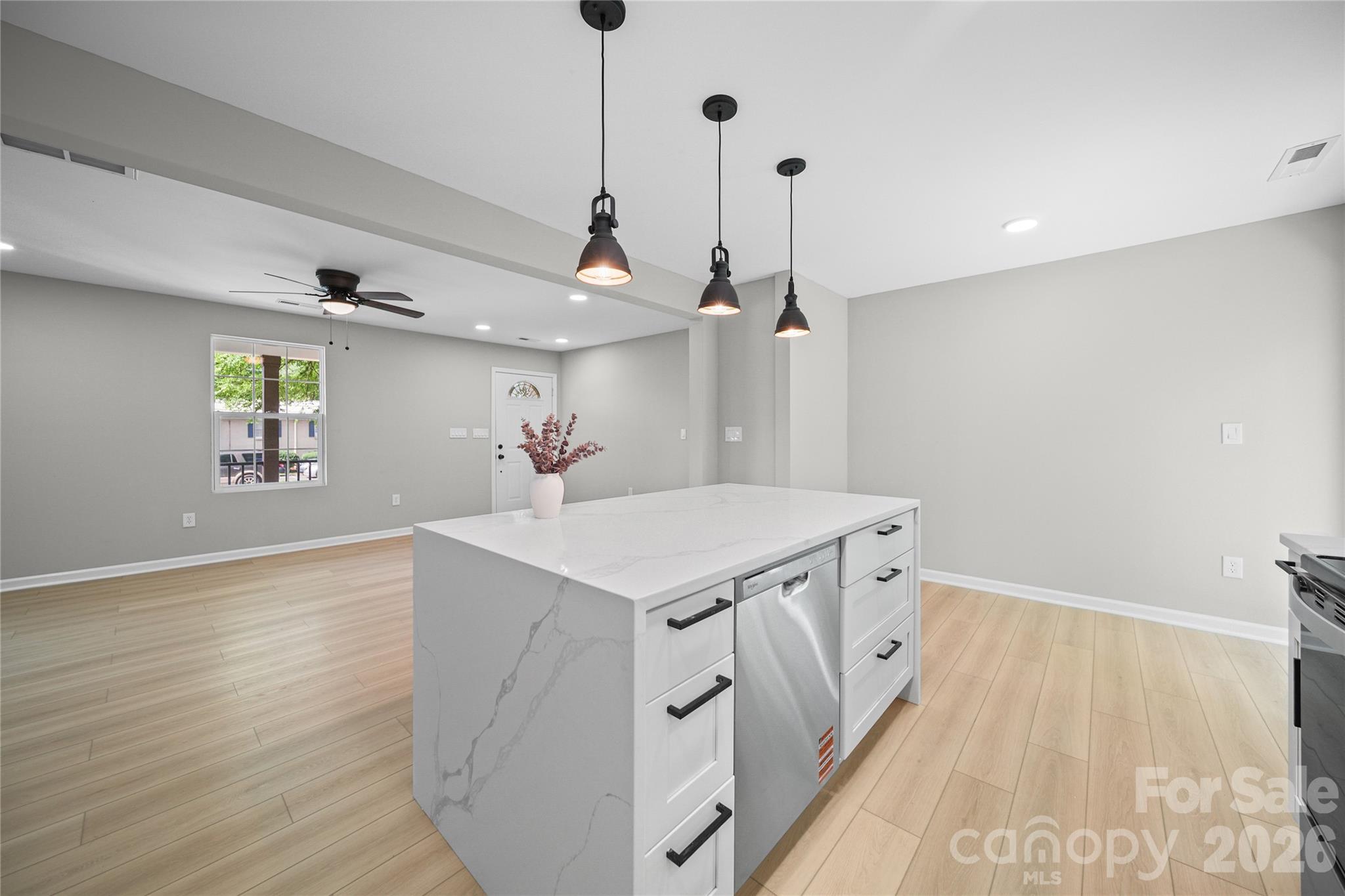 1421 Tyvola Road — Charlotte