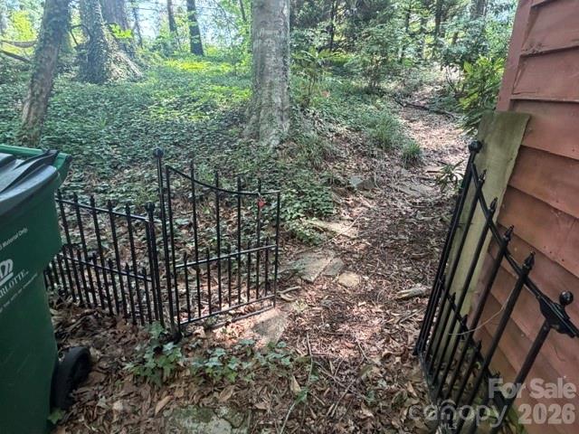 8401 Barncliff Road — Charlotte