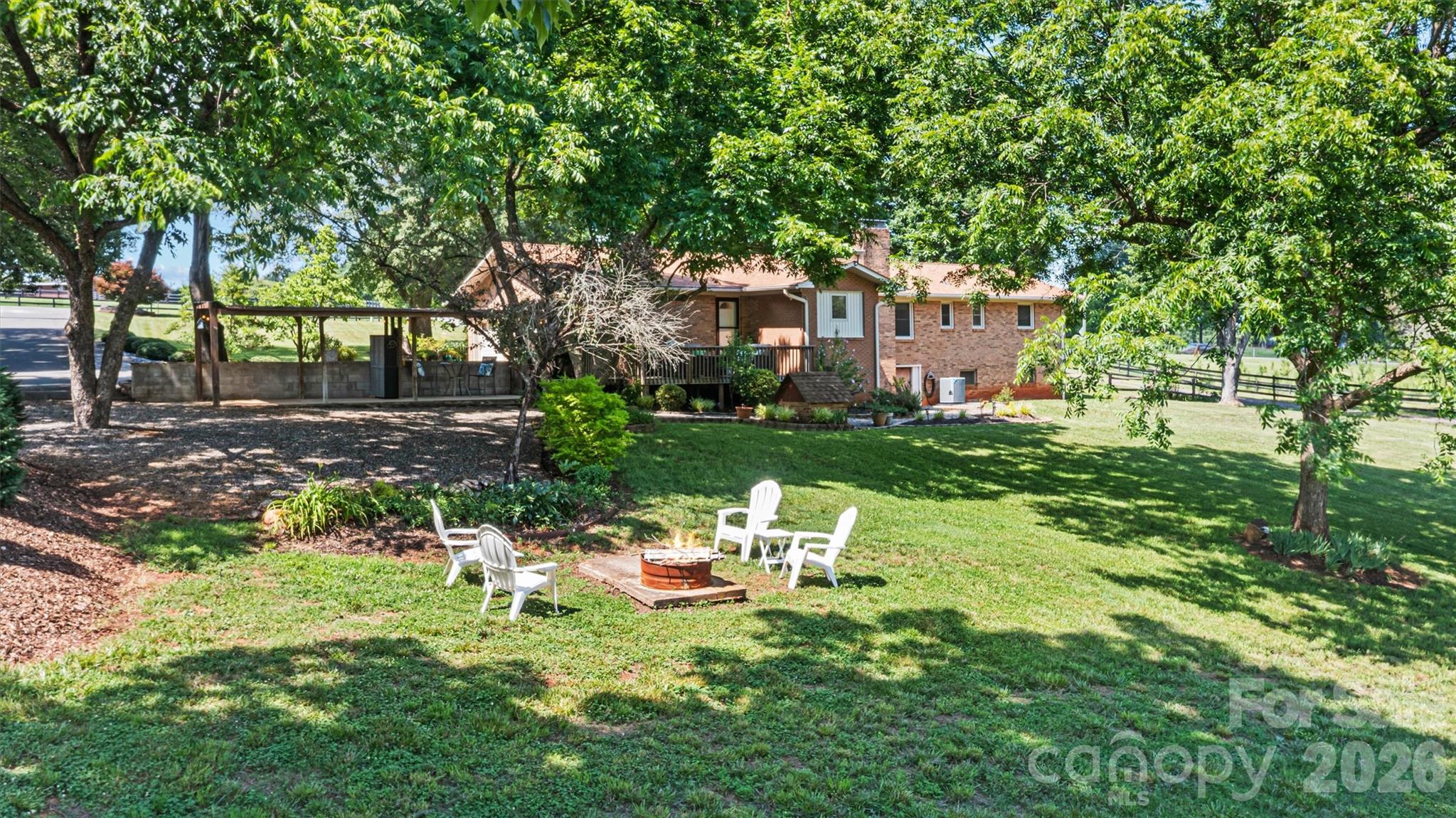 256 Johnson Dairy Road — Mooresville