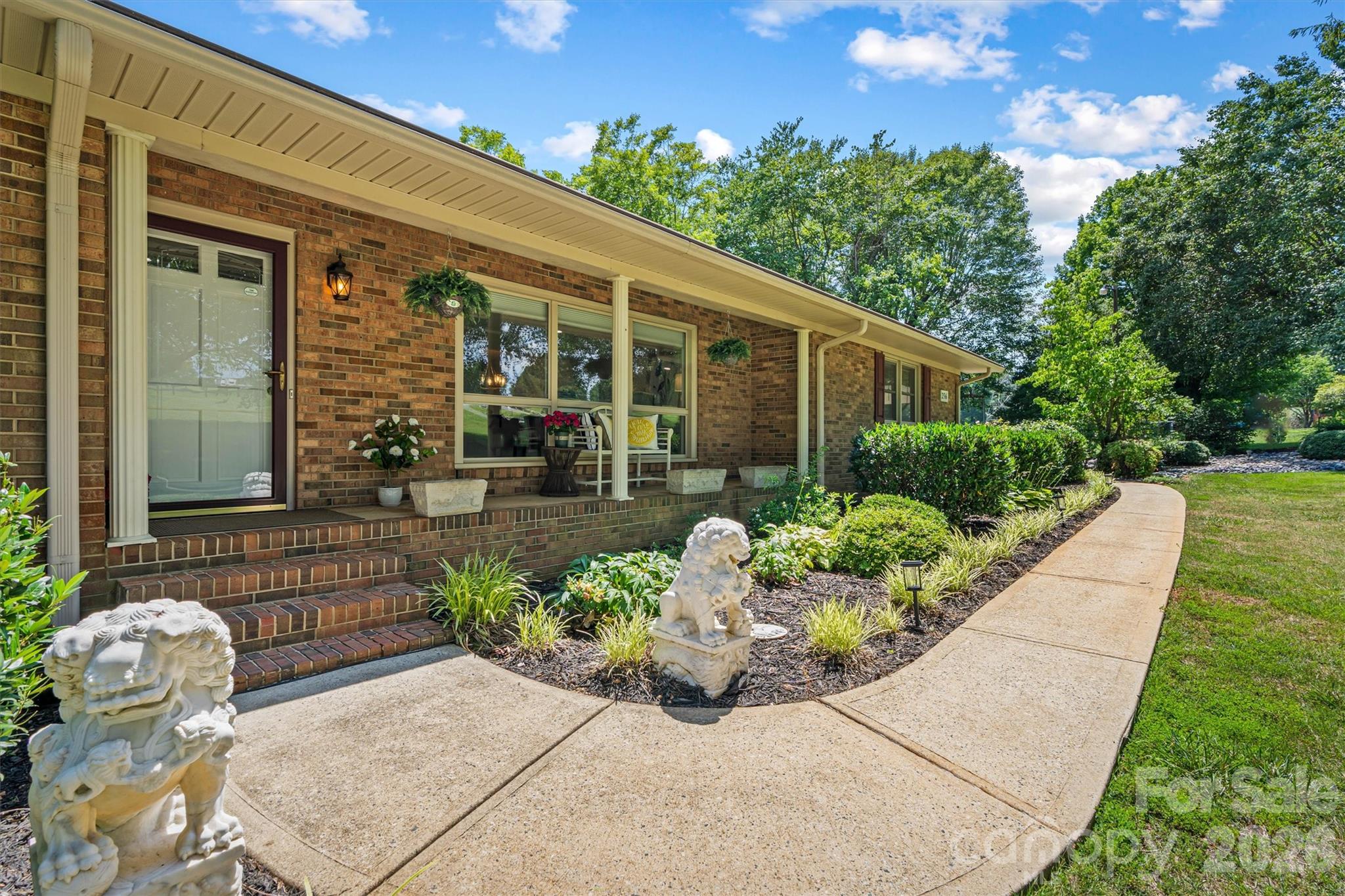 256 Johnson Dairy Road — Mooresville