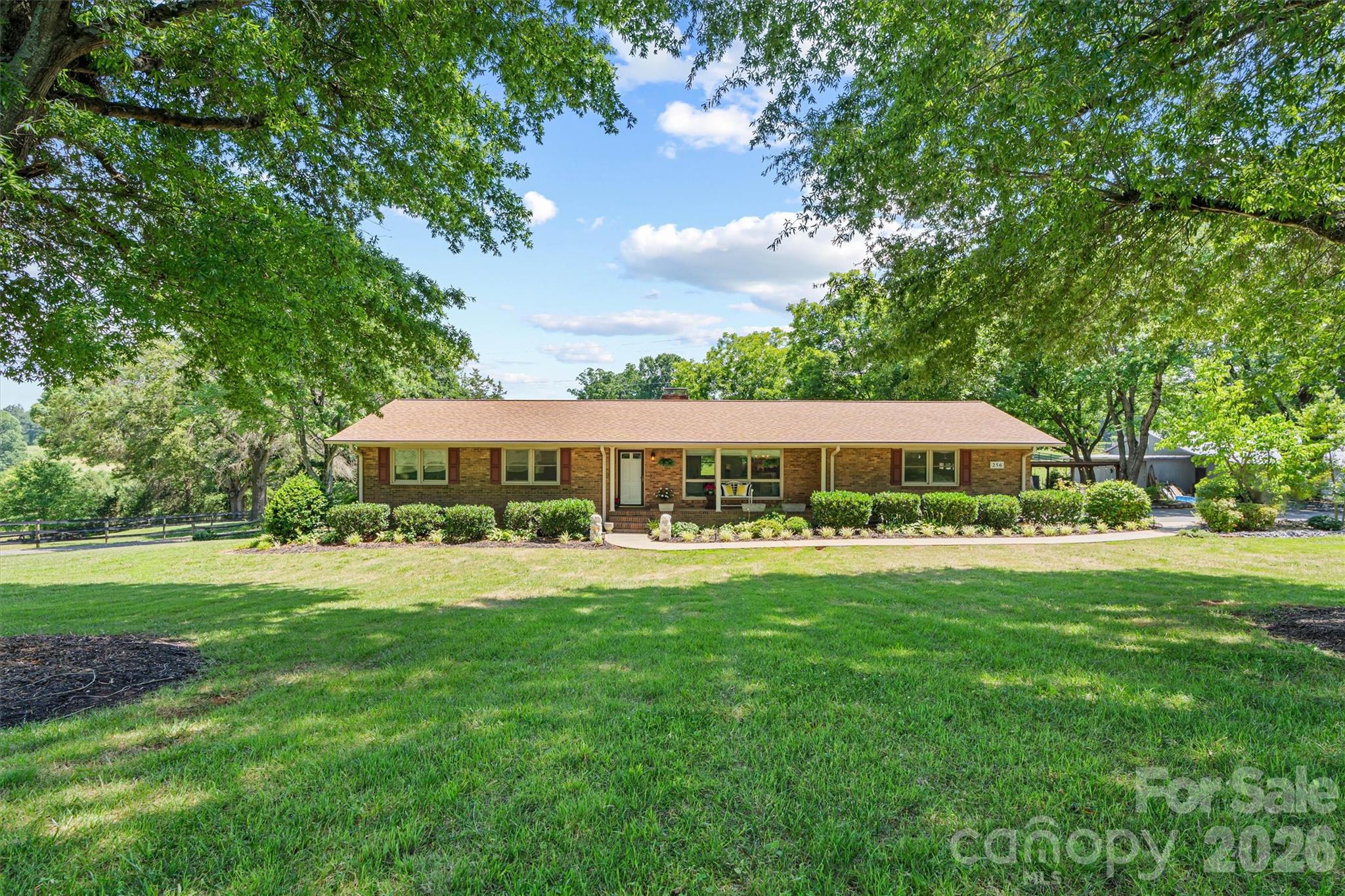 256 Johnson Dairy Road — Mooresville