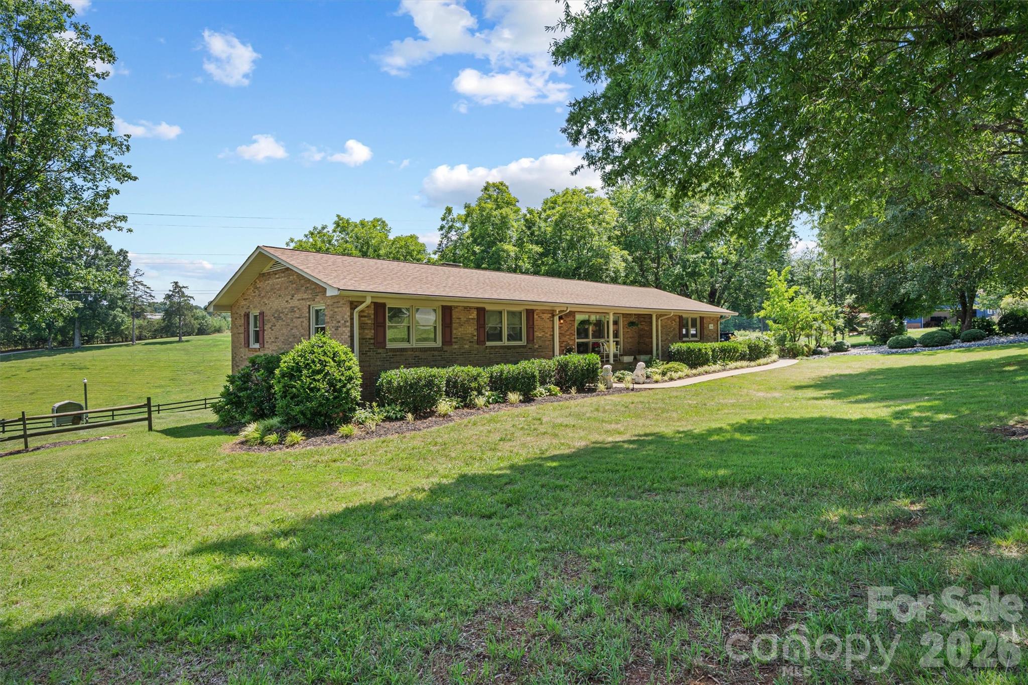 256 Johnson Dairy Road — Mooresville