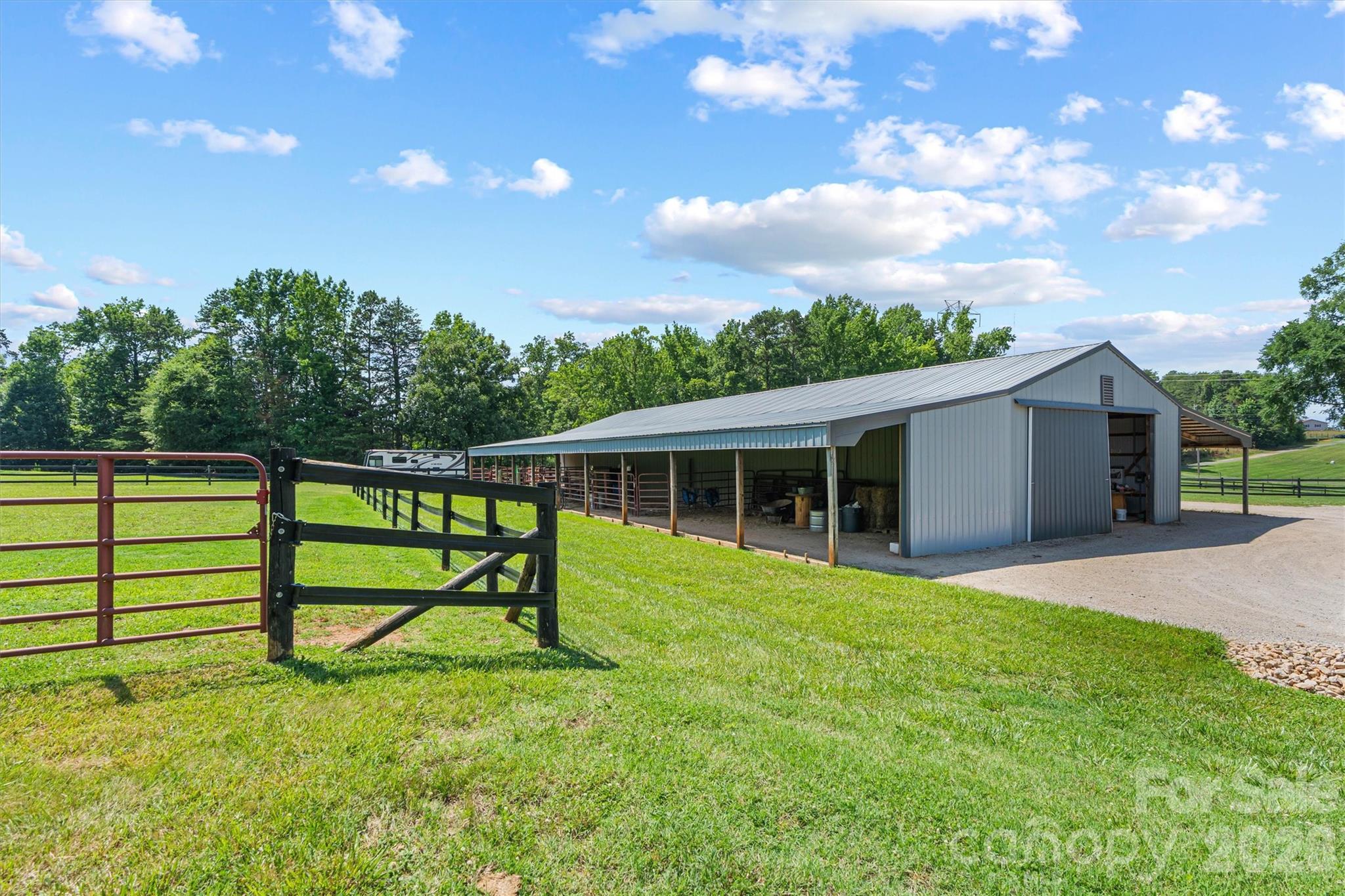 256 Johnson Dairy Road — Mooresville