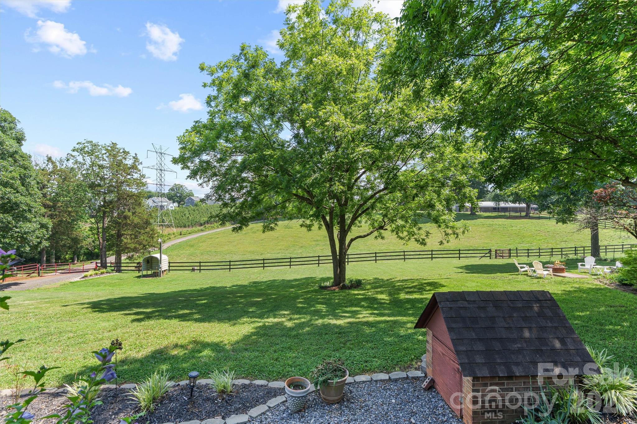 256 Johnson Dairy Road — Mooresville