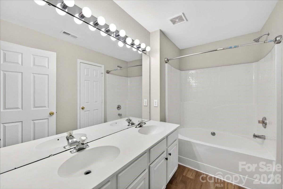 2435 Normancrest Court — Charlotte