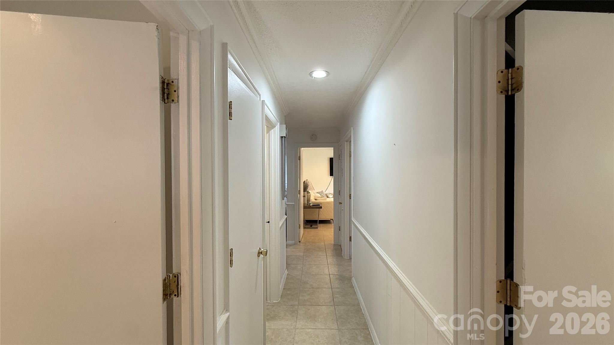 172 Parkland Drive — Forest City