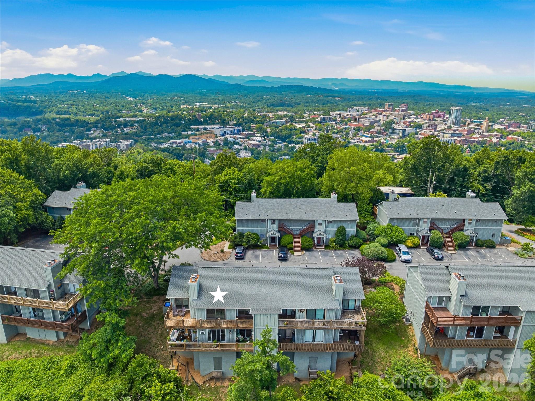 536 Windswept Drive — Asheville