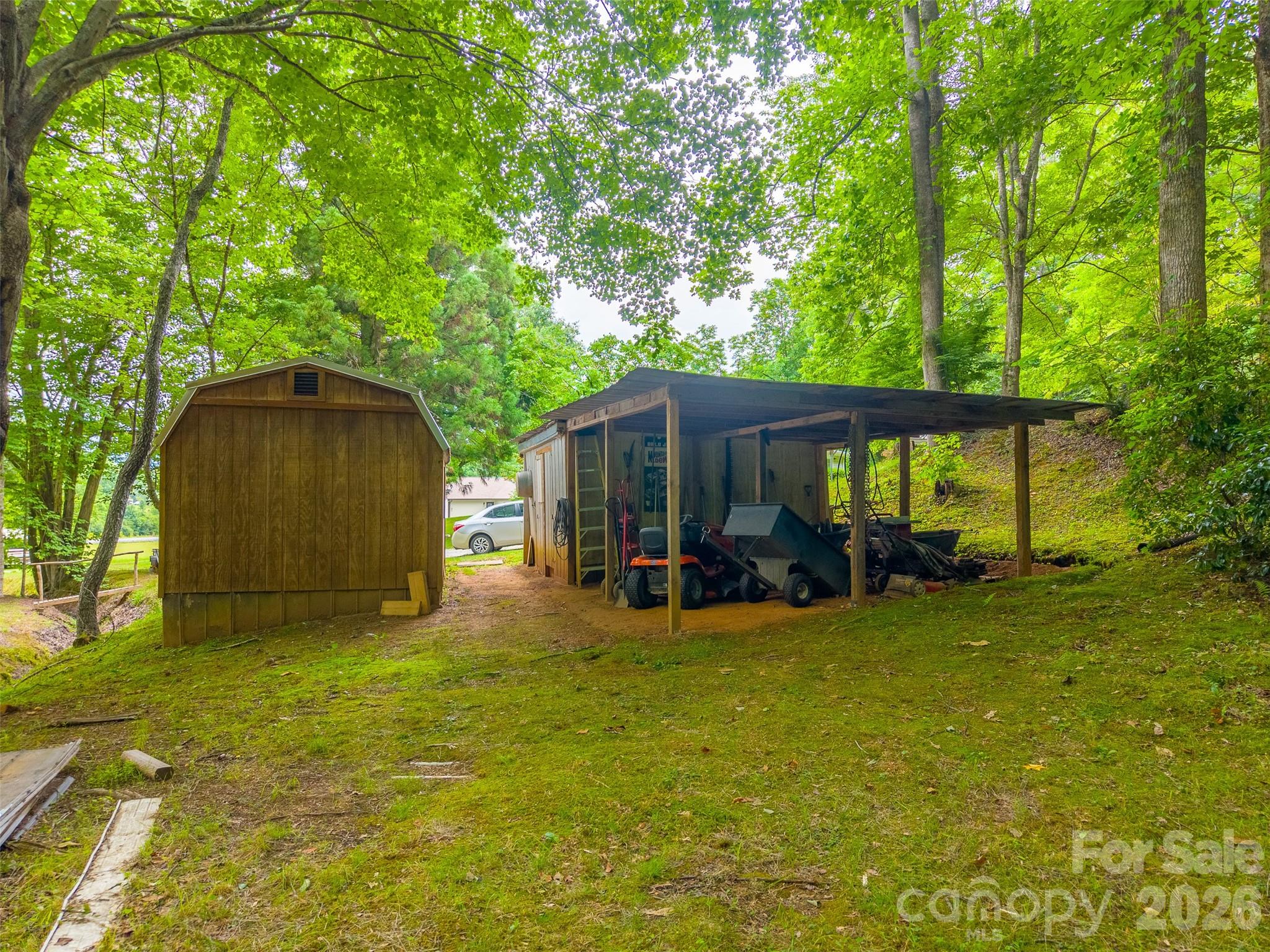 1350 N Skeenah Road — Franklin