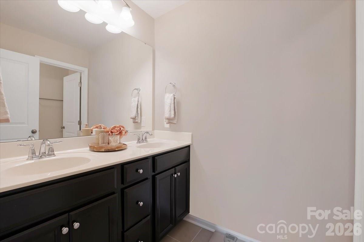 17534 Austins Creek Drive — Charlotte