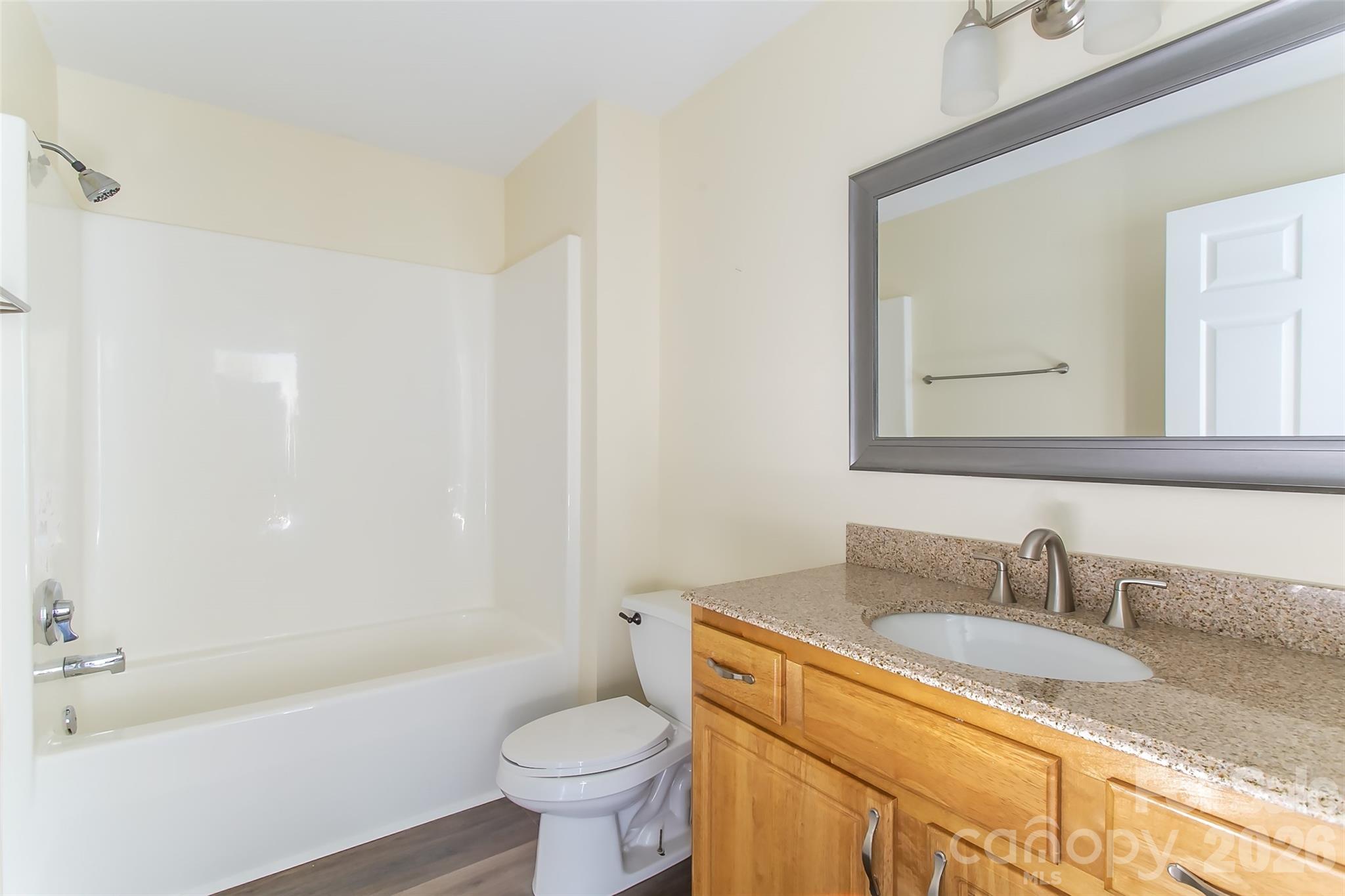 605 Carlyle Way — Asheville