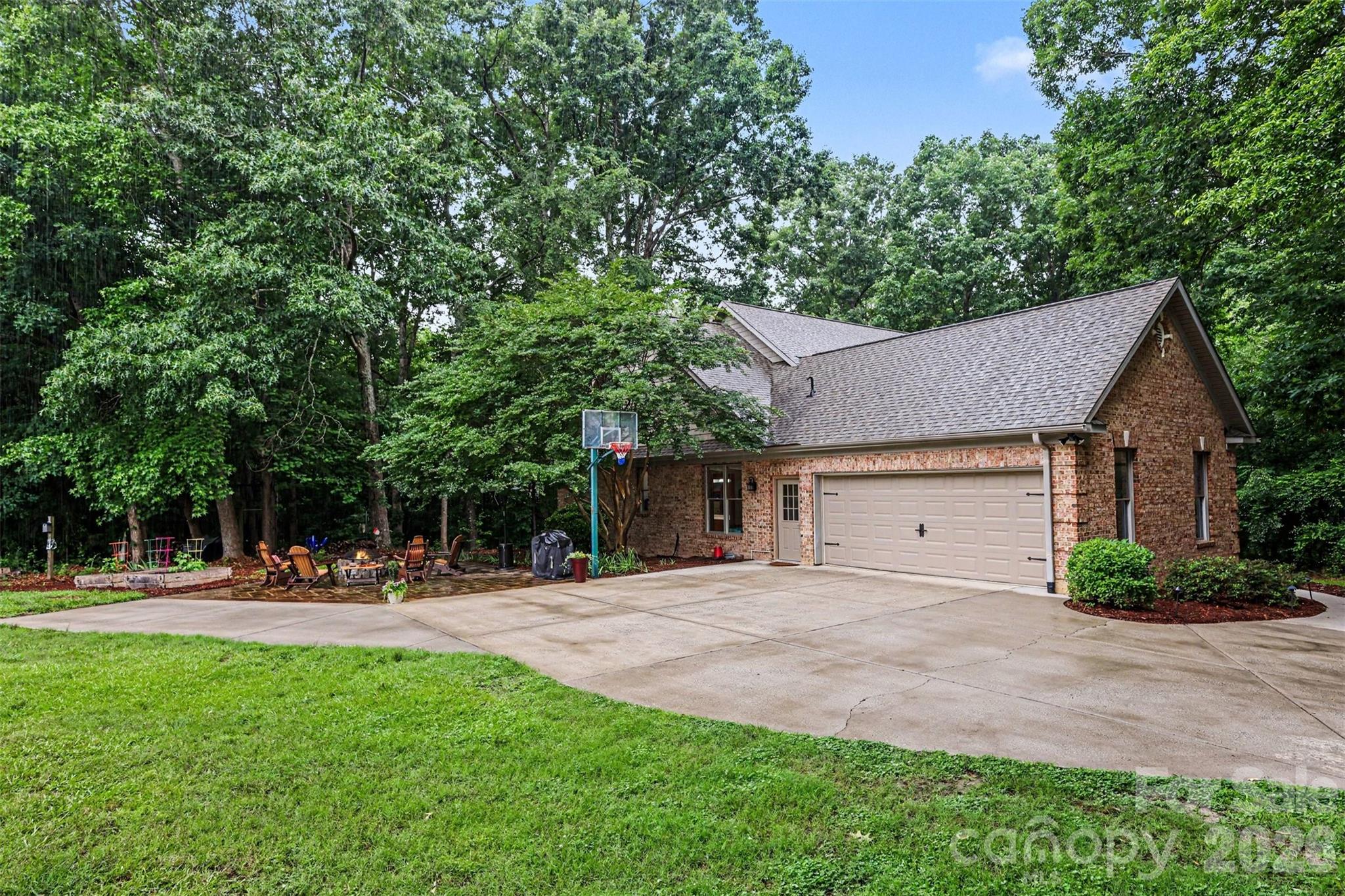 4064 Ancestry Circle — Weddington