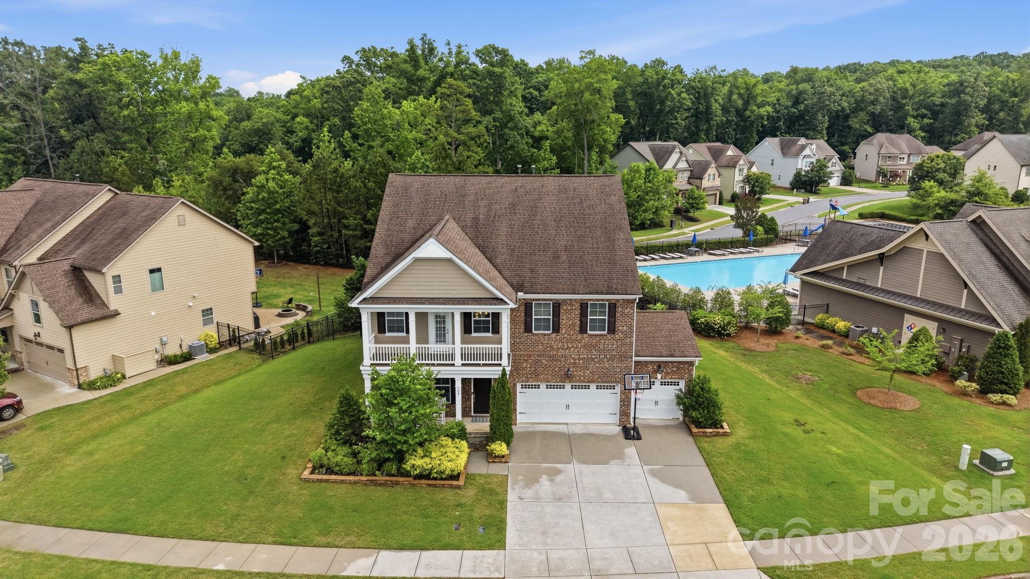 308 Somerled Way — Waxhaw