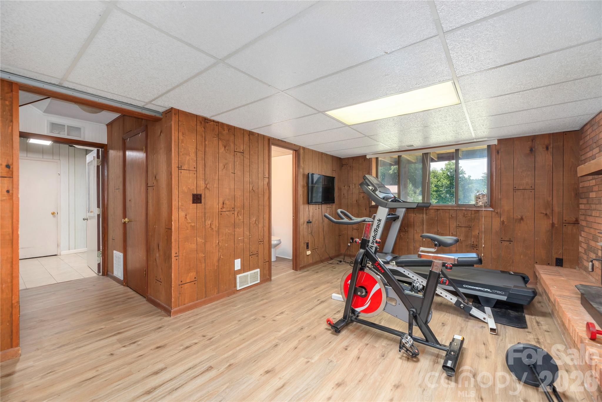 99 Young Drive — Candler