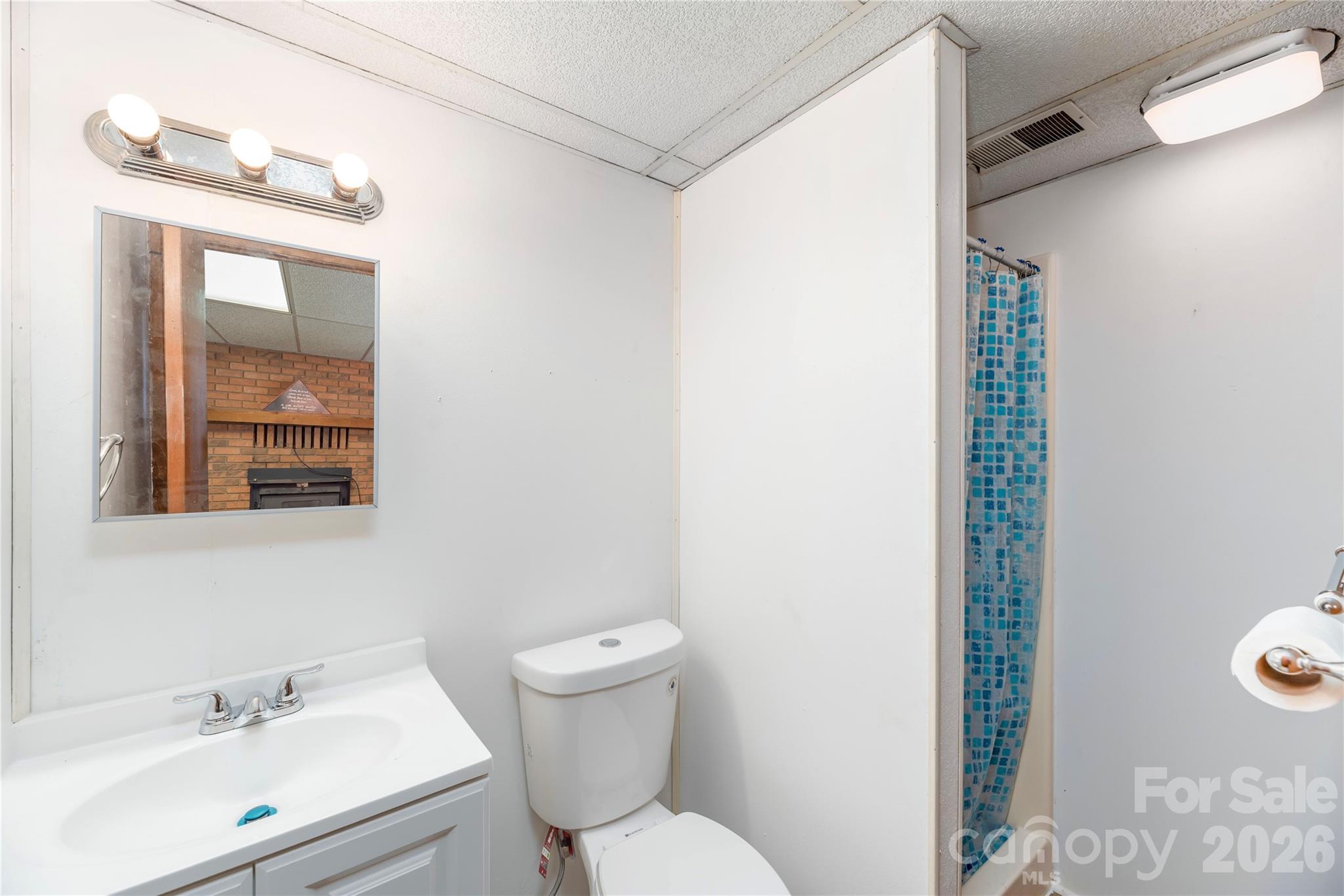 99 Young Drive — Candler