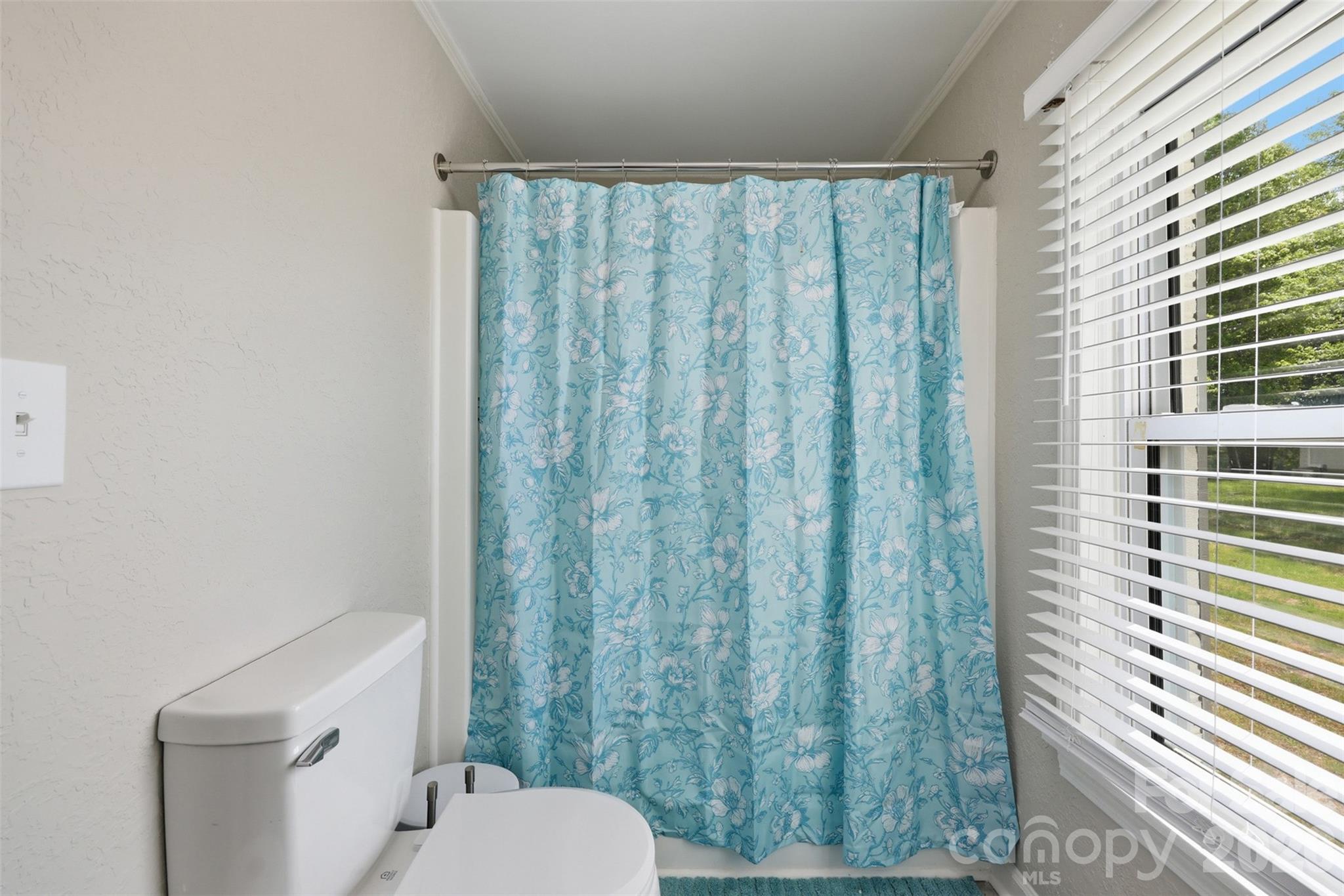 391 & 395 Poplar Springs Road — Elkin