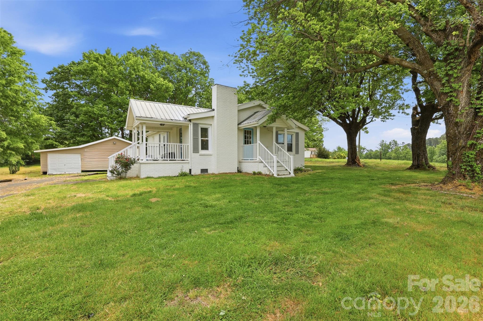 391 & 395 Poplar Springs Road — Elkin
