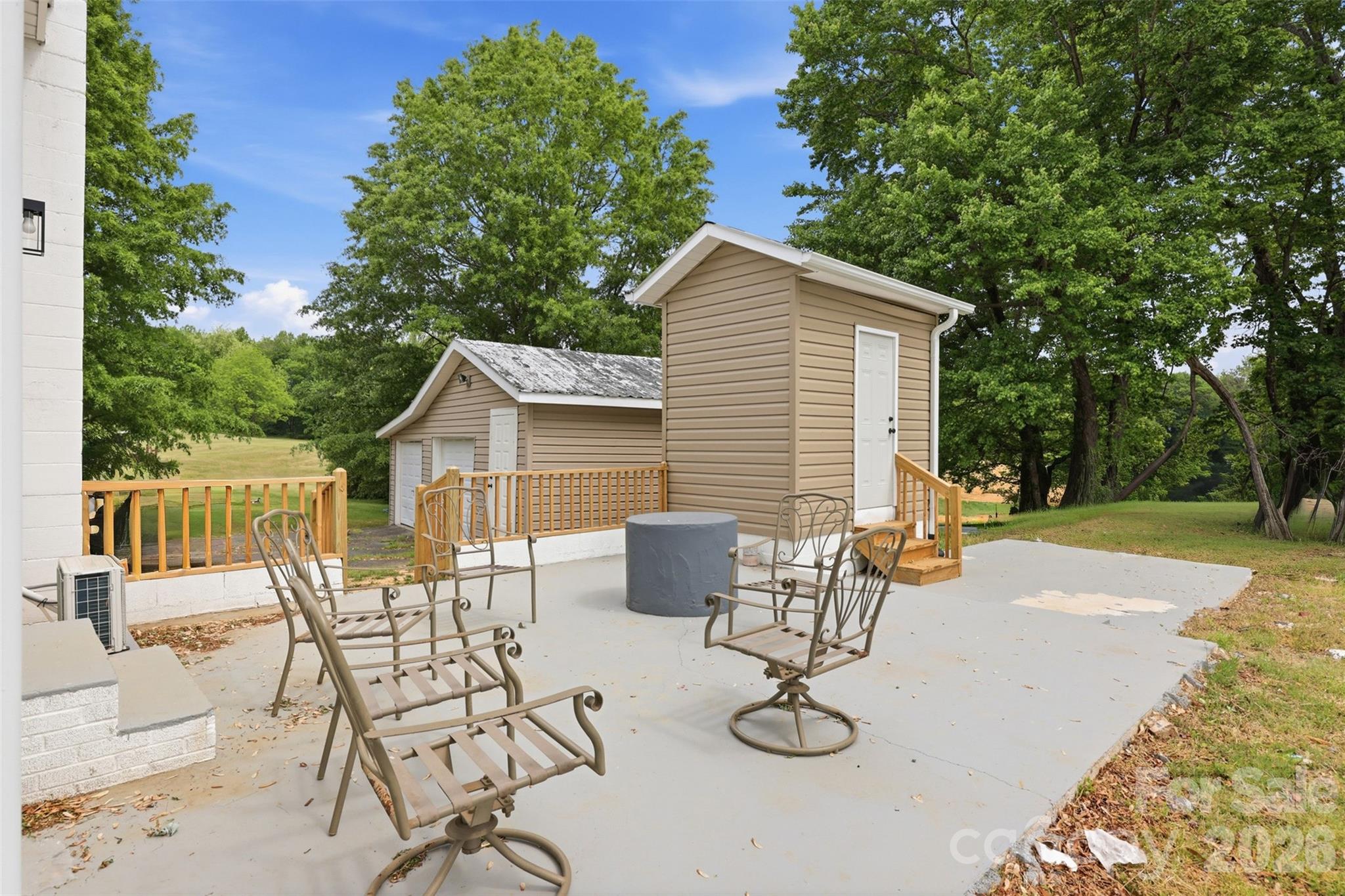 391 & 395 Poplar Springs Road — Elkin