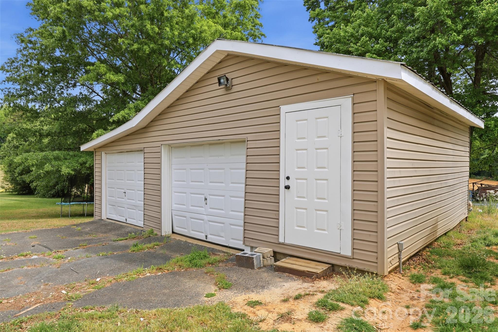 391 & 395 Poplar Springs Road — Elkin