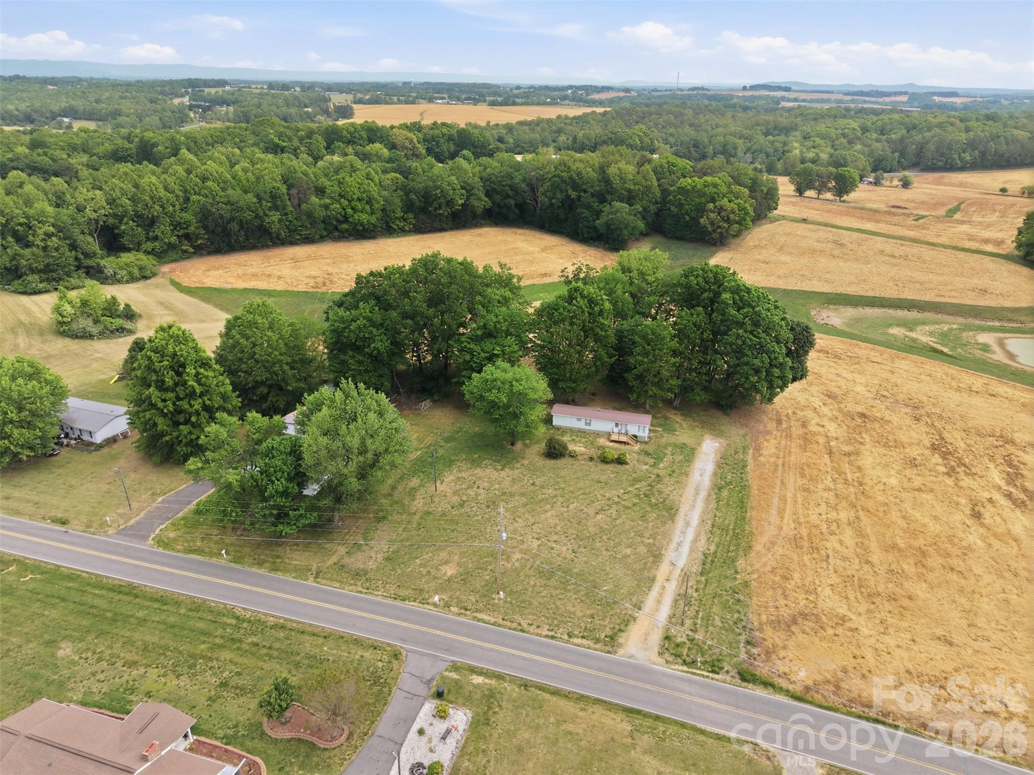 391 & 395 Poplar Springs Road — Elkin