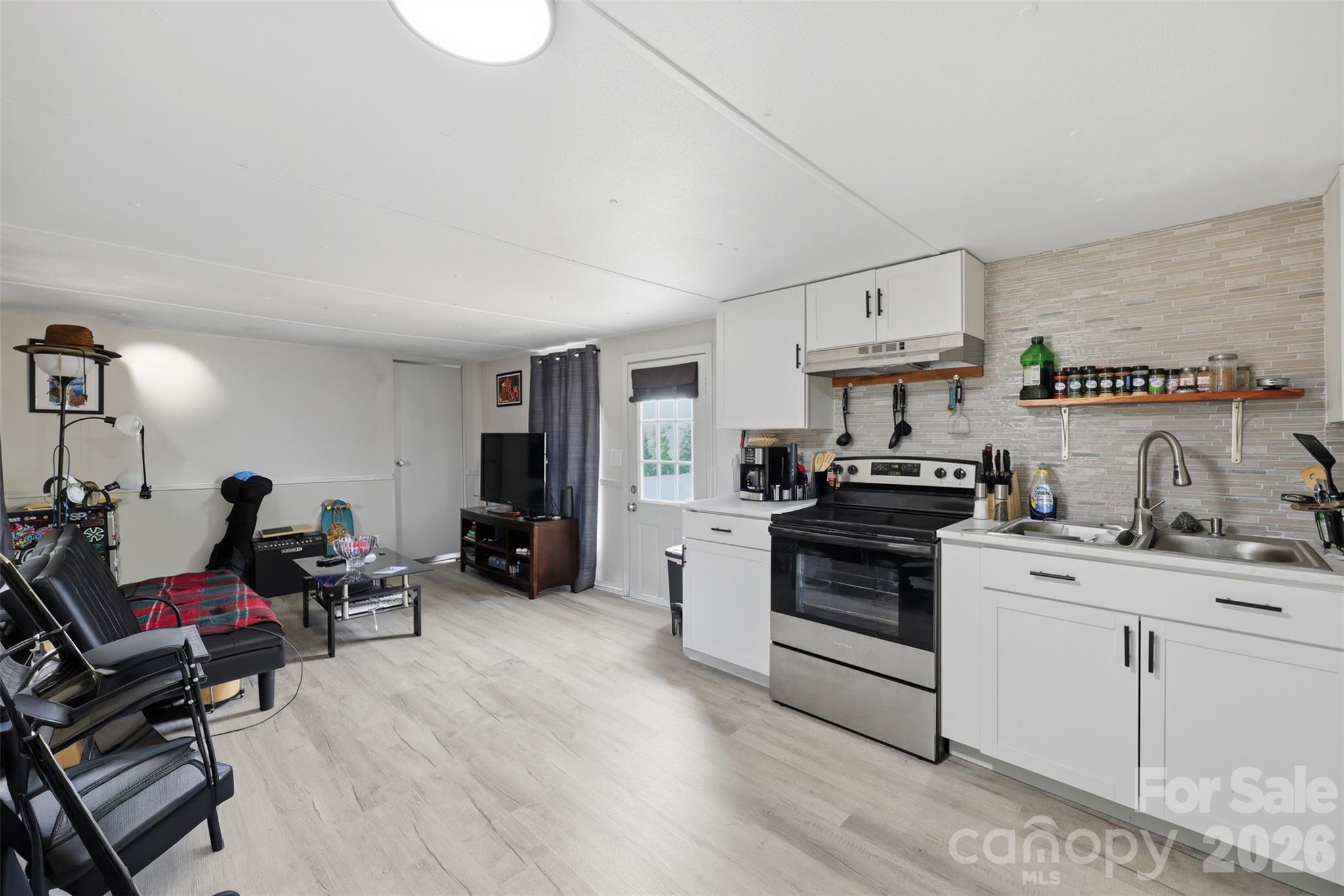 391 & 395 Poplar Springs Road — Elkin