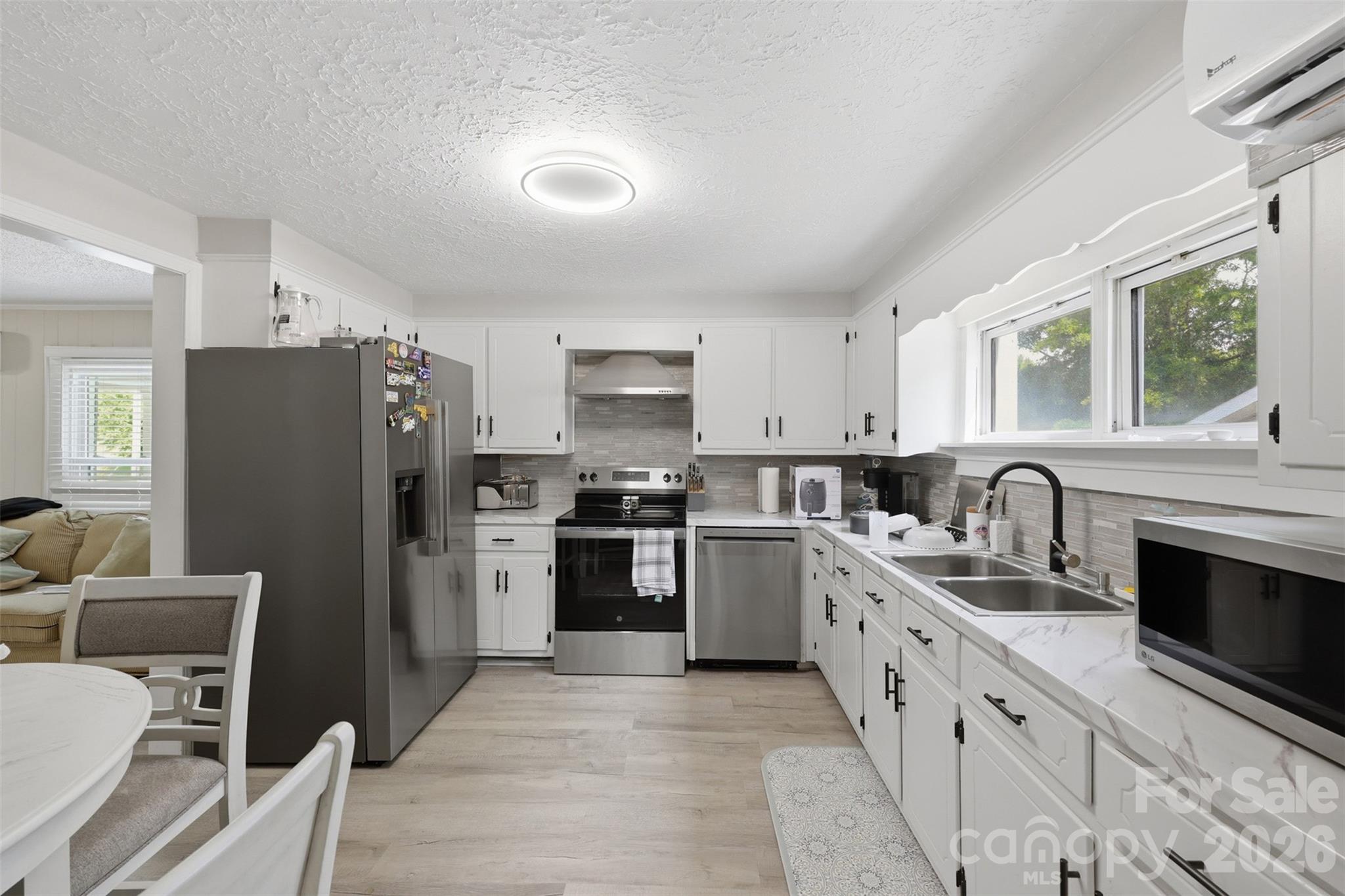 391 & 395 Poplar Springs Road — Elkin