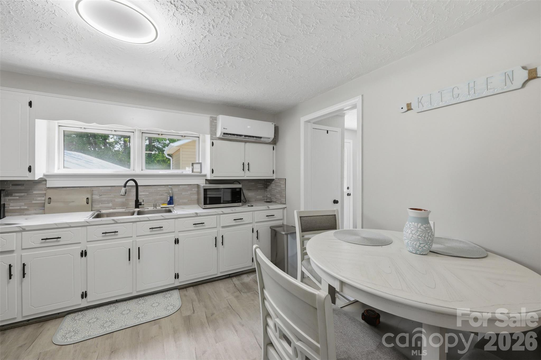 391 & 395 Poplar Springs Road — Elkin