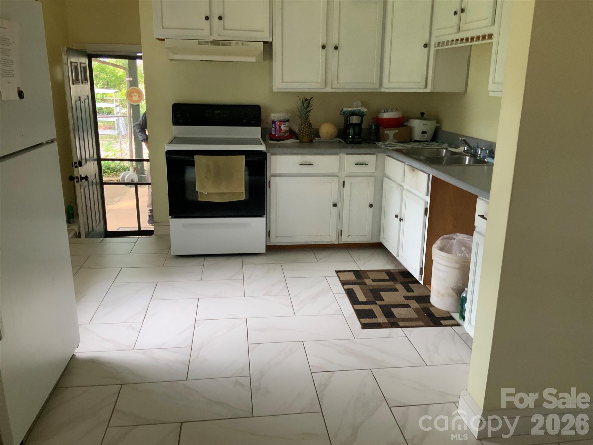 37 HARTSHORN Drive — Candler