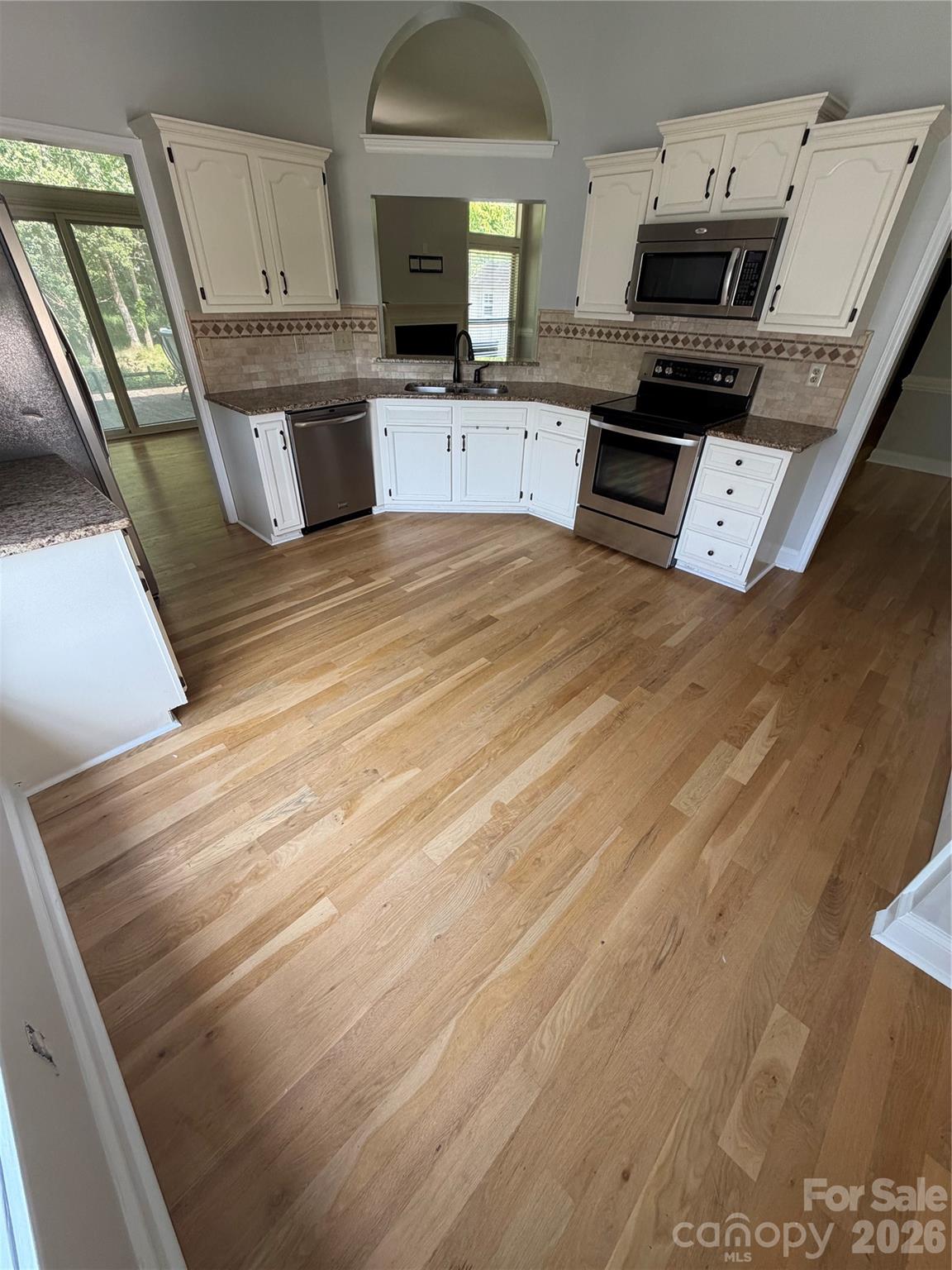 12207 Landing Green Drive — Charlotte