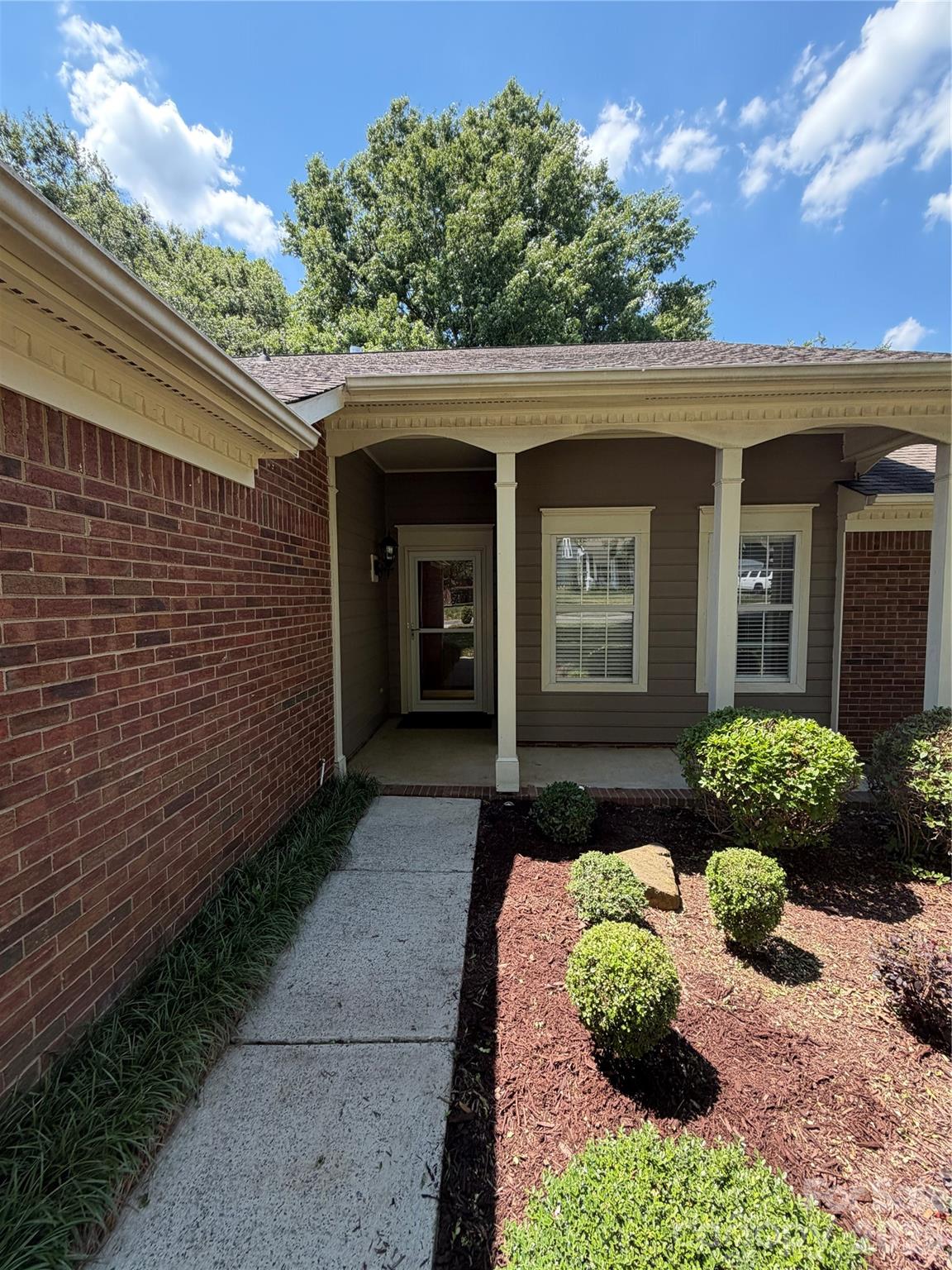 12207 Landing Green Drive — Charlotte