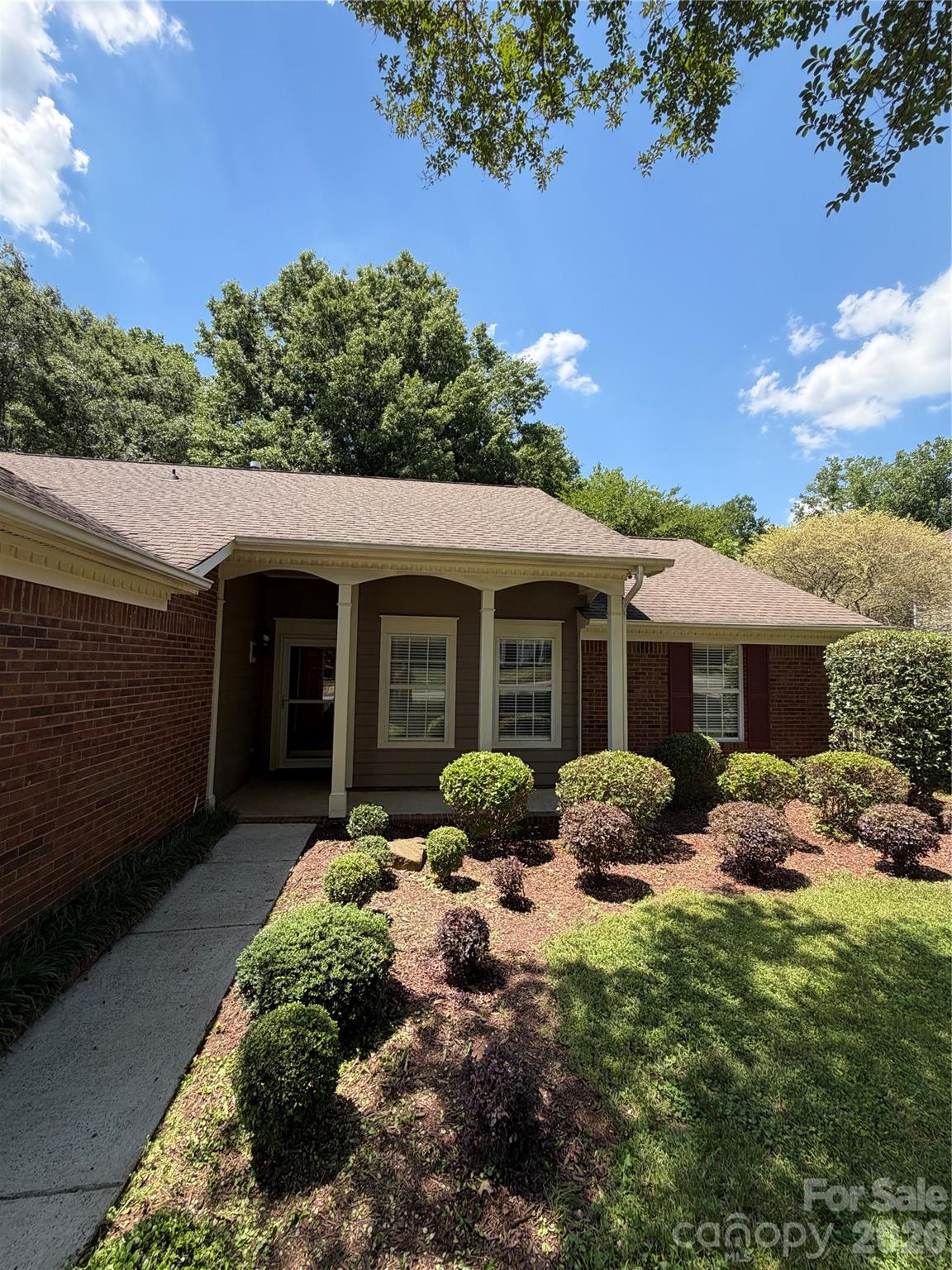 12207 Landing Green Drive — Charlotte