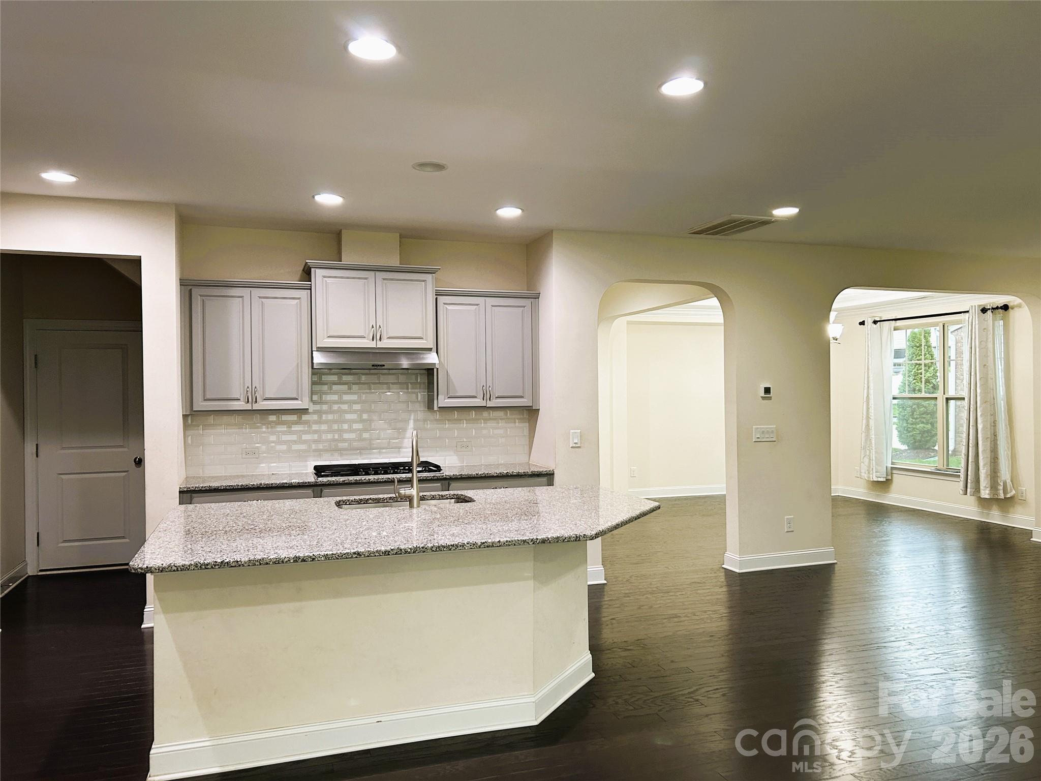 9015 Manor Oak Court — Charlotte