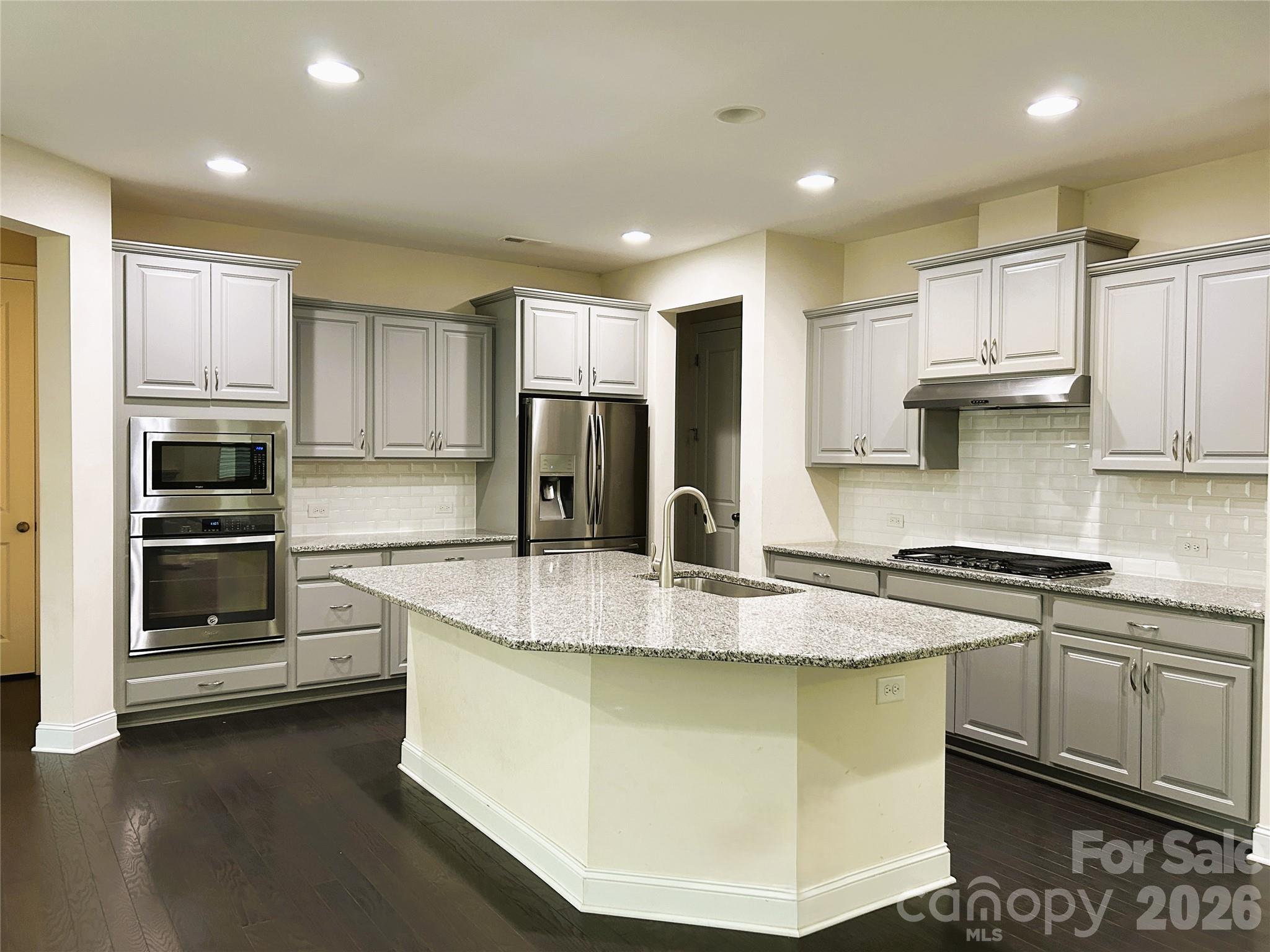 9015 Manor Oak Court — Charlotte