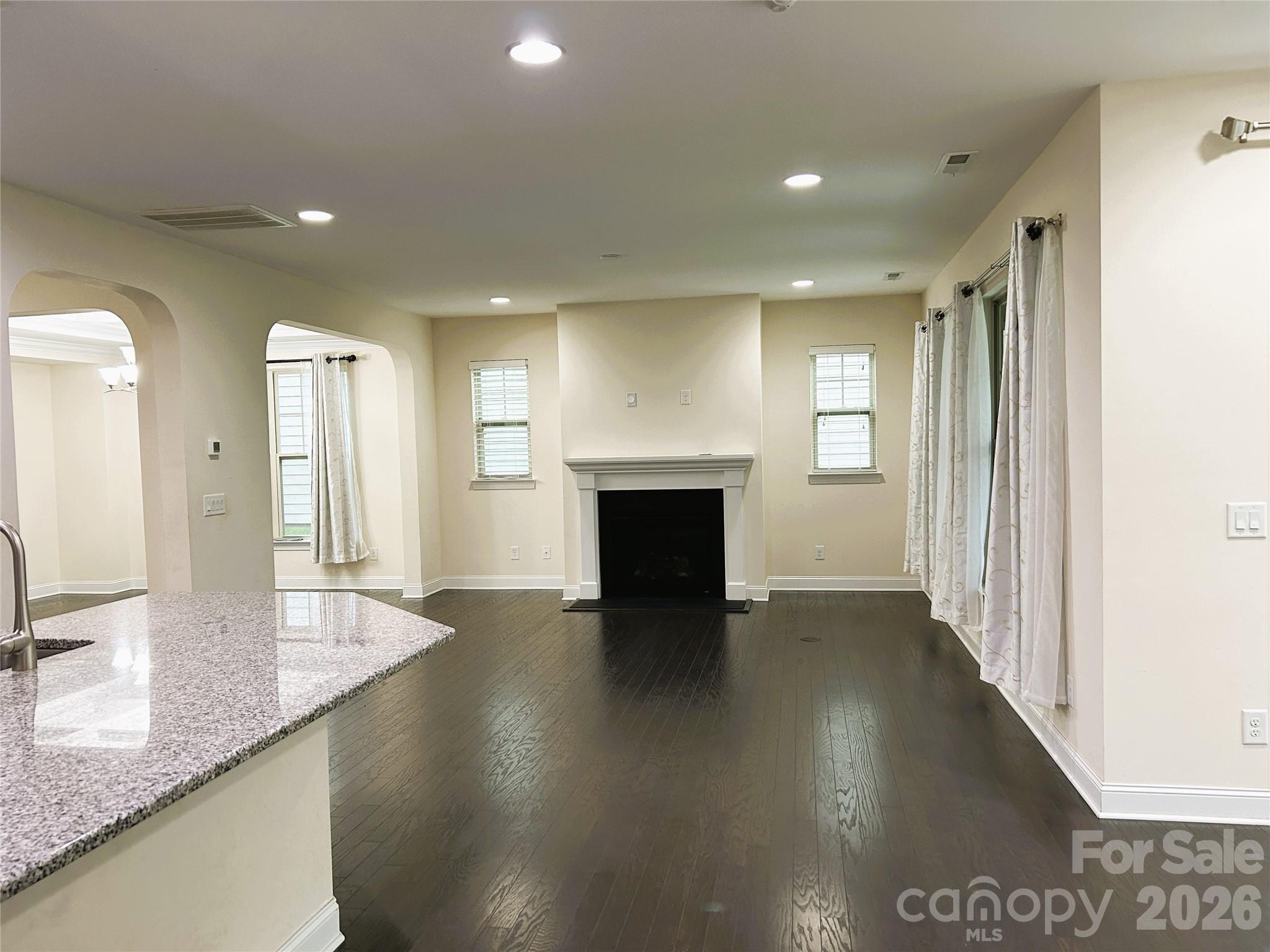 9015 Manor Oak Court — Charlotte