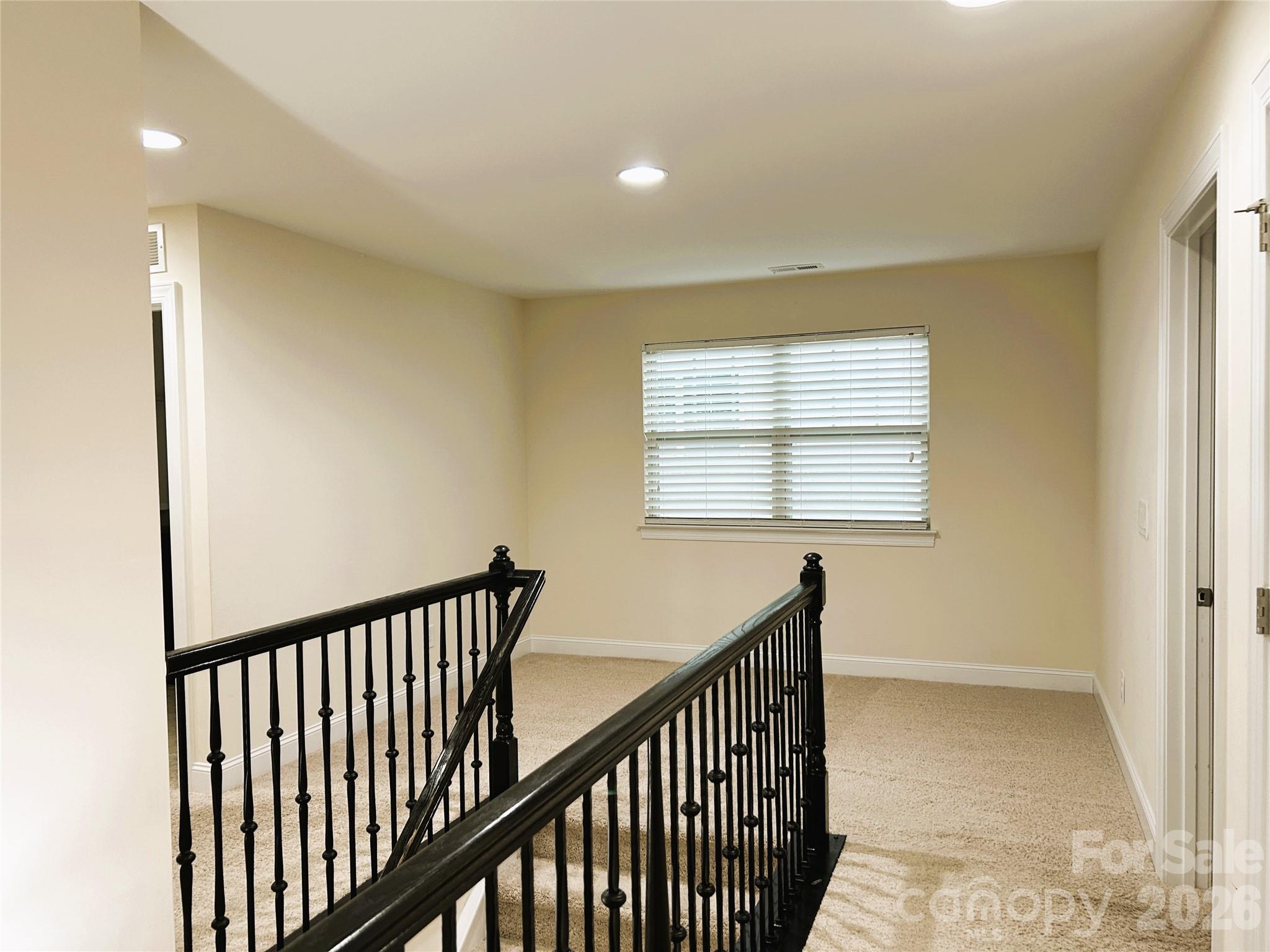 9015 Manor Oak Court — Charlotte